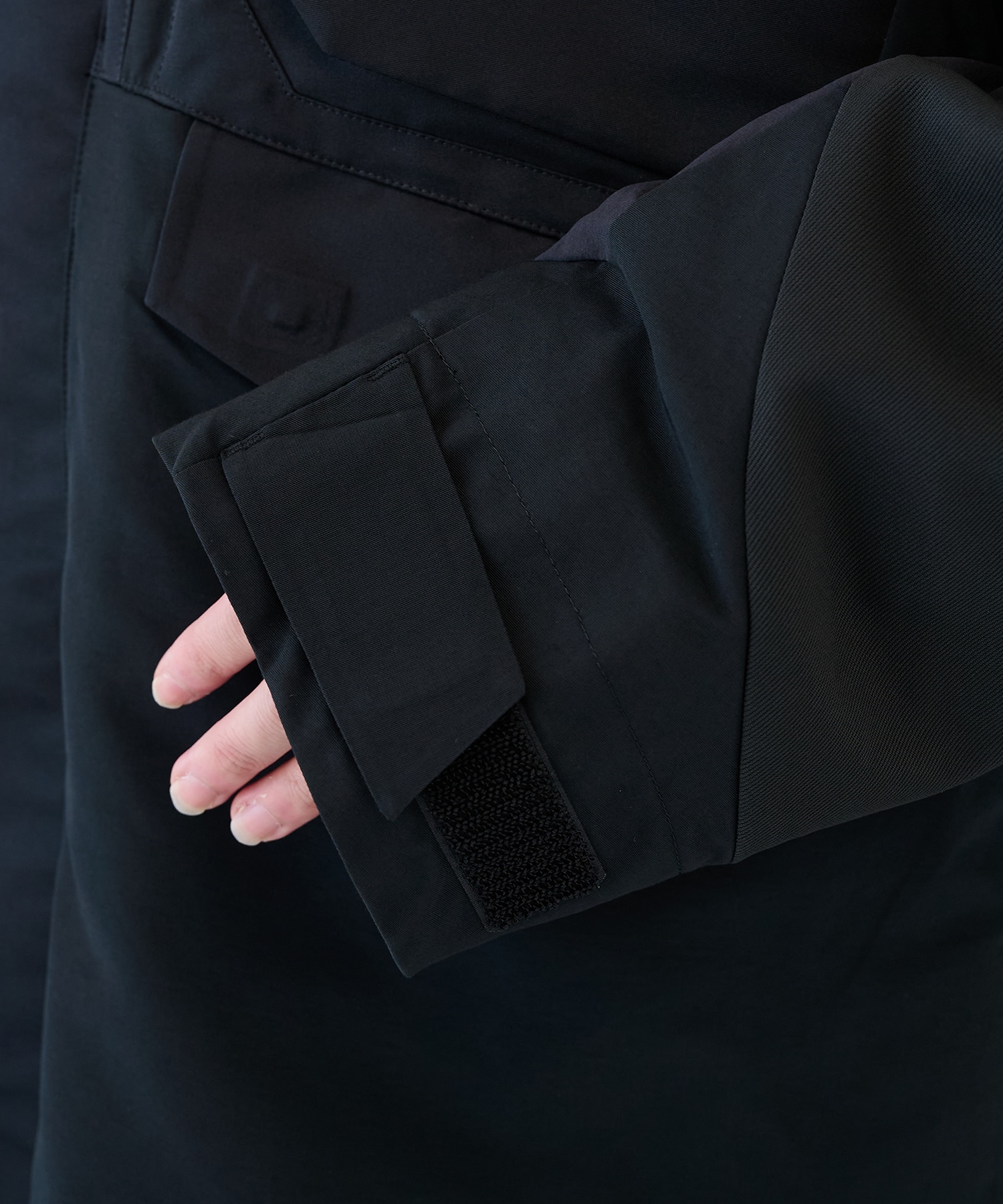 WINDSTOPPER COAT White Mountaineering