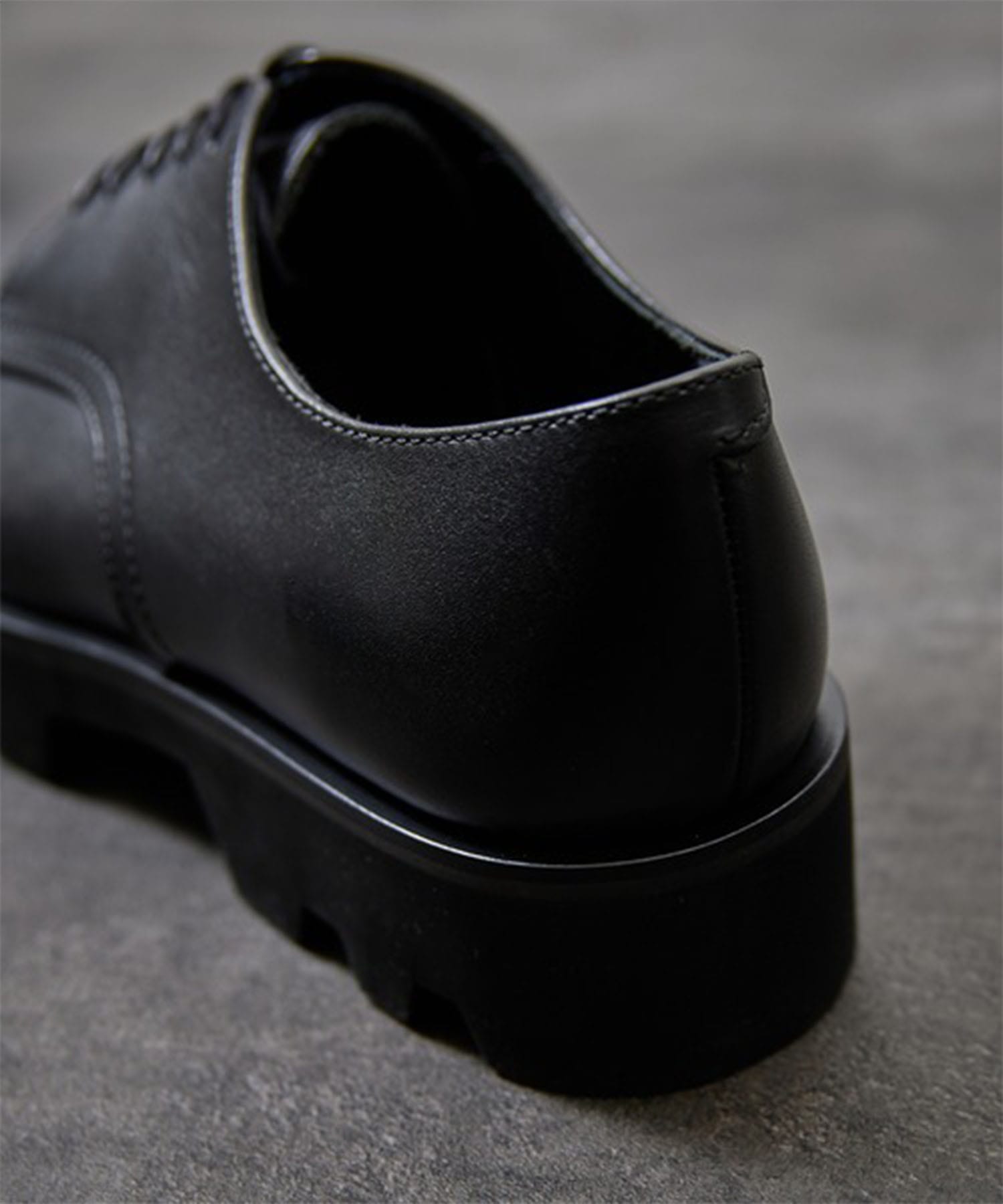 PLAIN TOE with Chunky Sole PADRONE