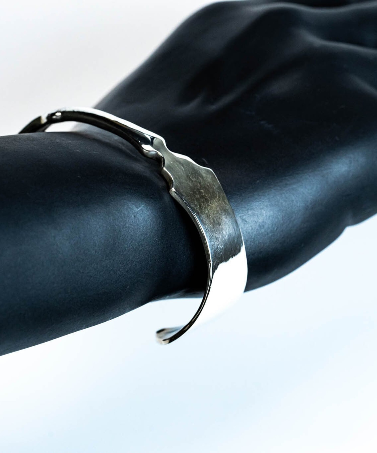 BN-045 Cutlery Butter Knife　Bangle　(燻し仕上げ) WAKAN SILVER SMITH
