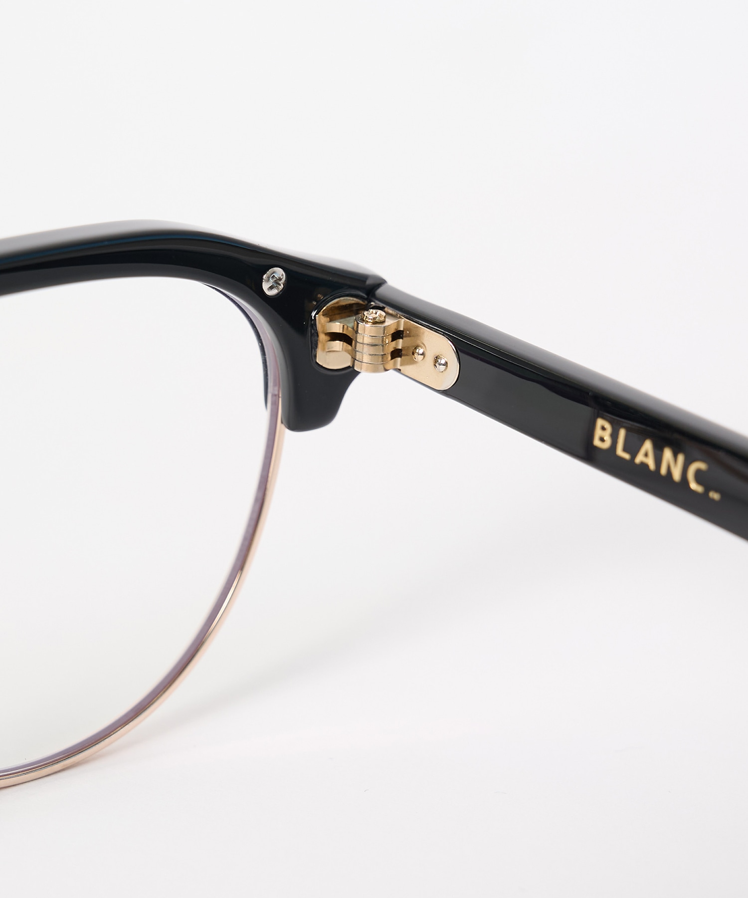 B0046 BLANC