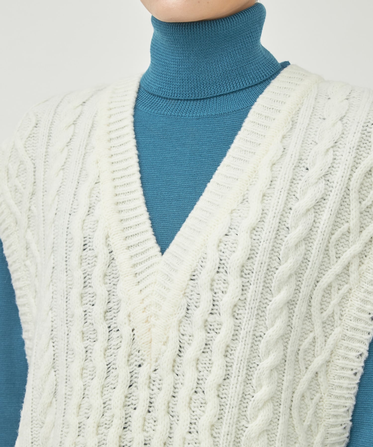 Vintage processing cable knit vest WRAPINKNOT