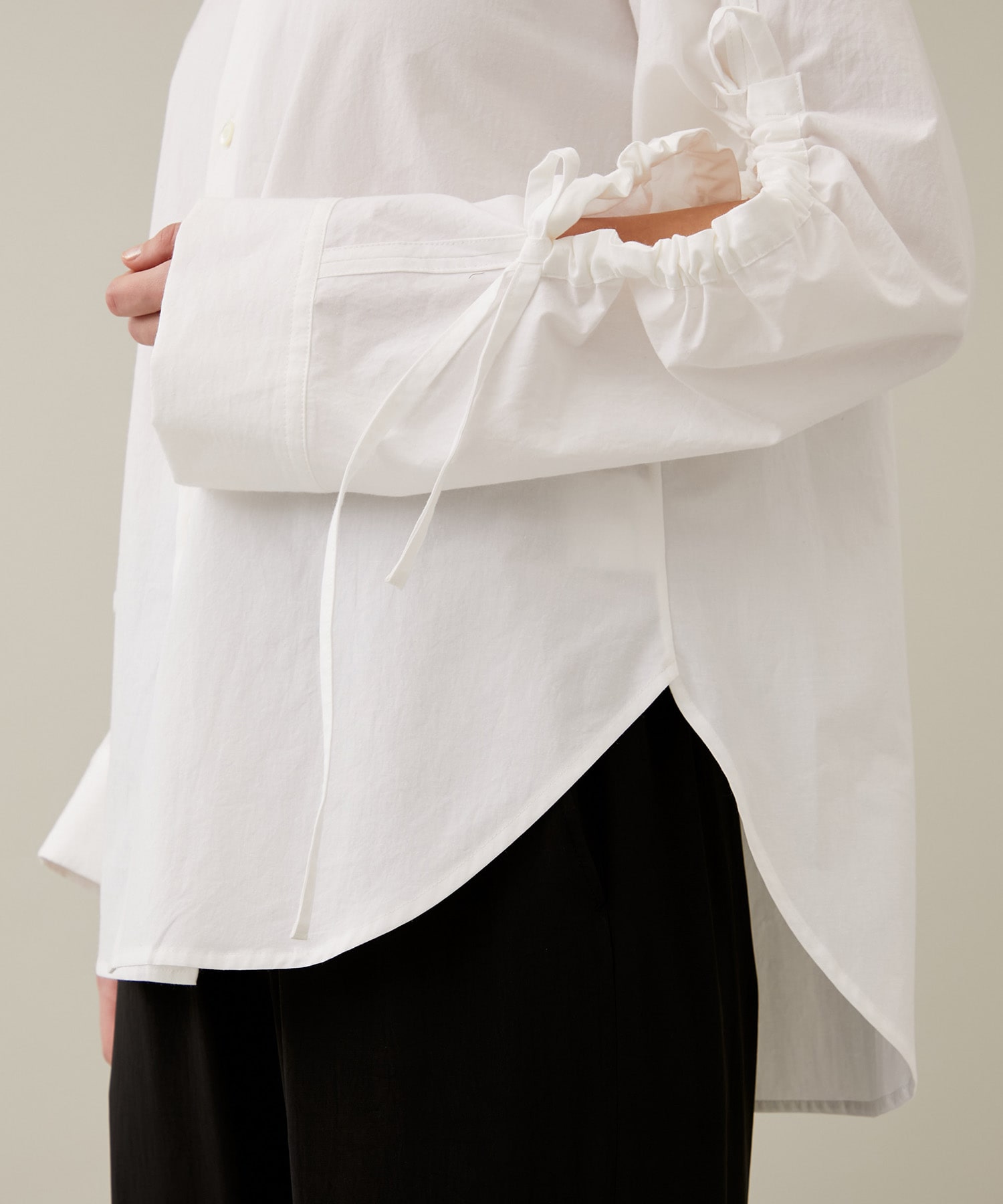 Gathered Hole Sleeve Shirt