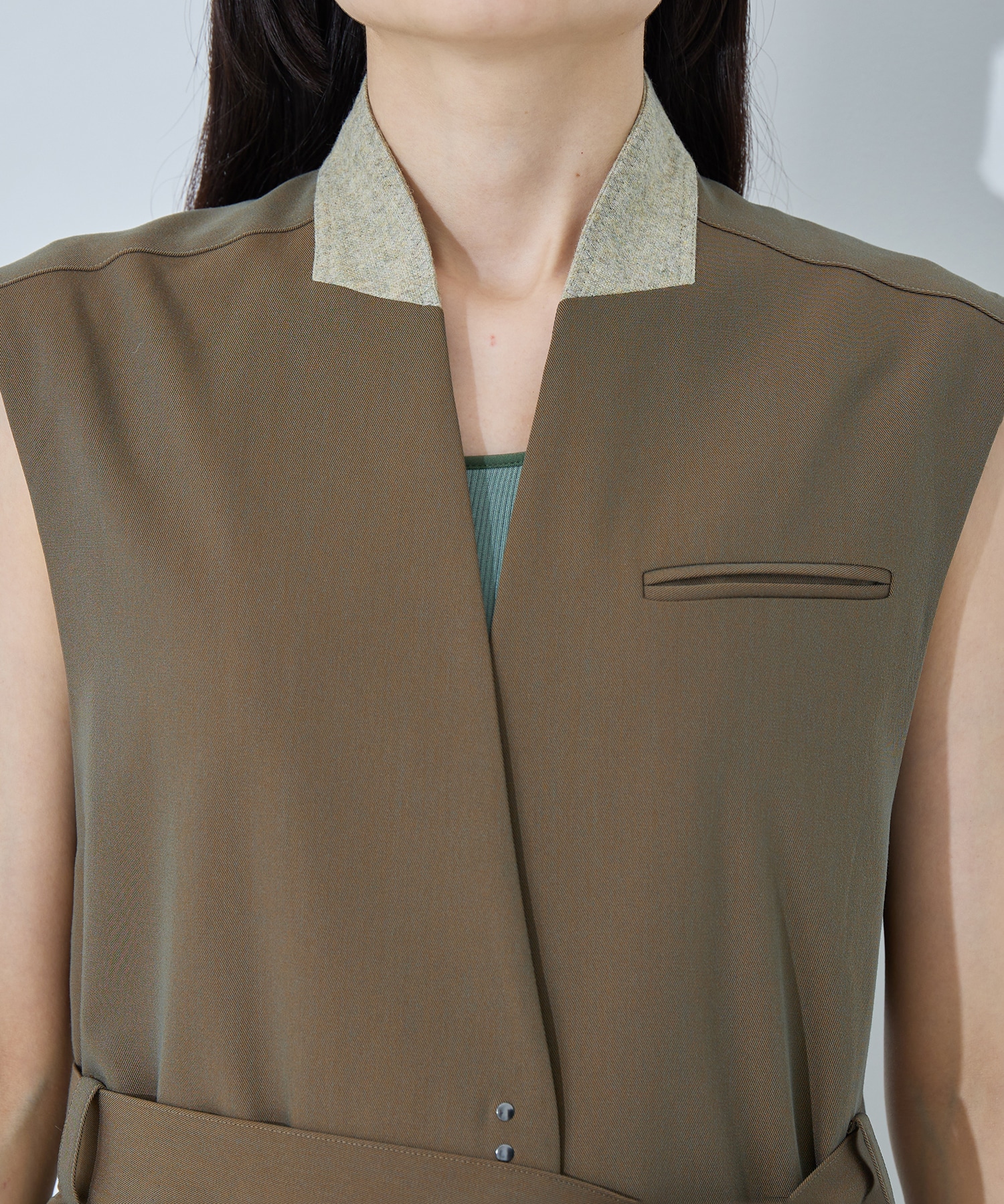 Tailored Military Vest STUDIOUS