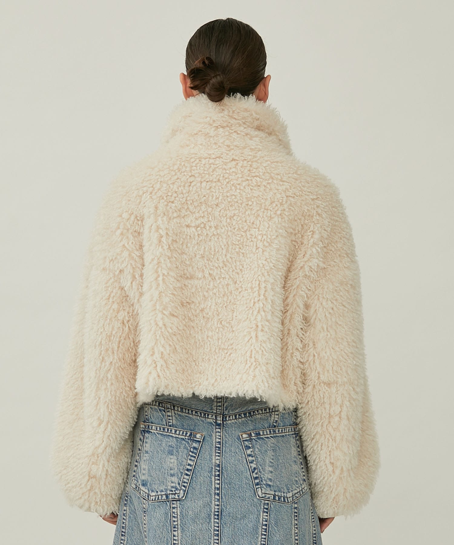 CRIMPED FUR CROPPED BLOUSON(FREE IVORY): THINGS THAT MATTER