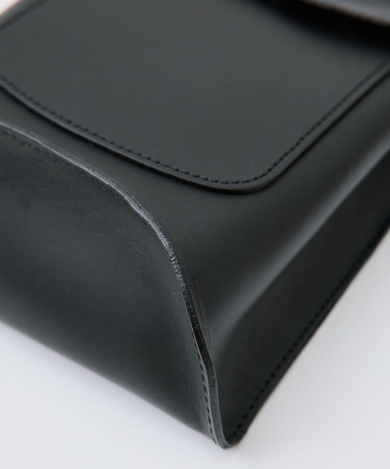 BENT POUCH(FREE BLACK): MARROW: WOMENS｜ STUDIOUS ONLINE公式通販サイト