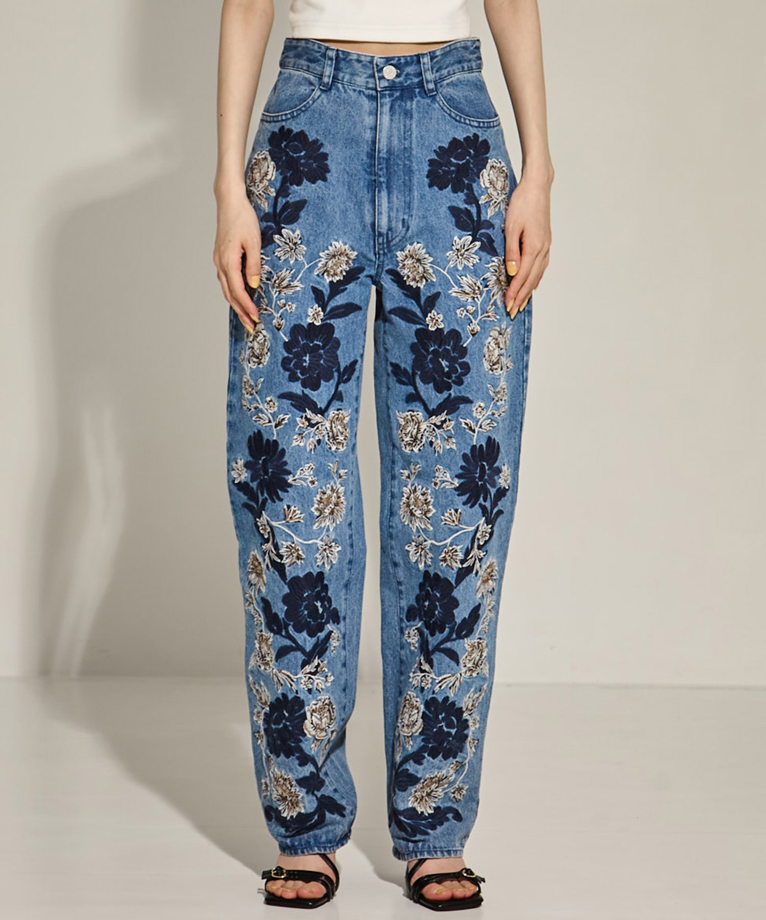 FLOWER EMBROIDERY PANTS CLANE