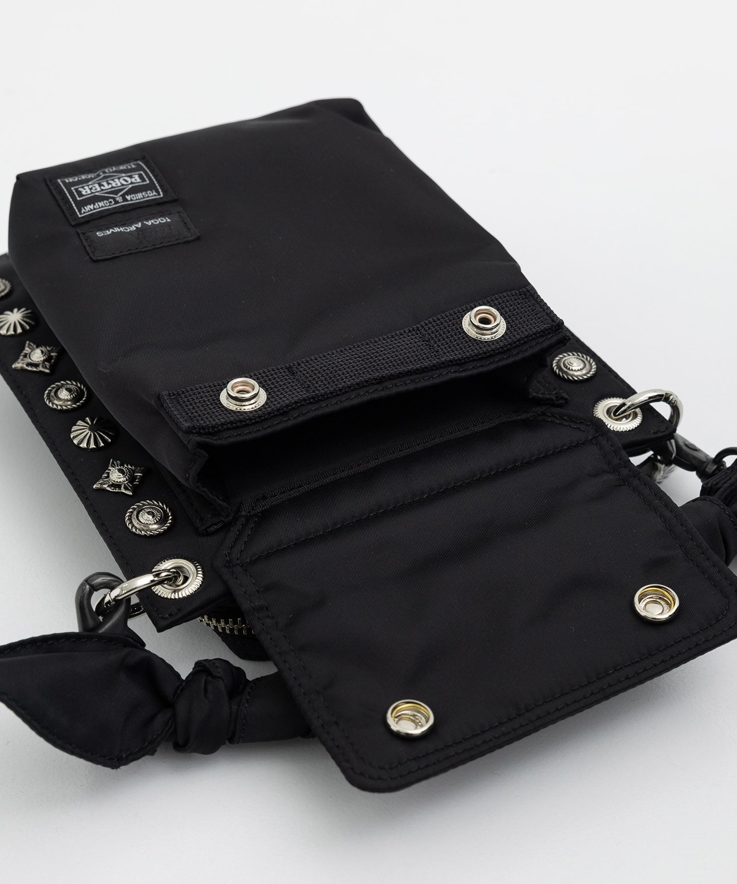 TOGA x PORTER SHOULDER POUCH BLACK | www.gamutgallerympls.com