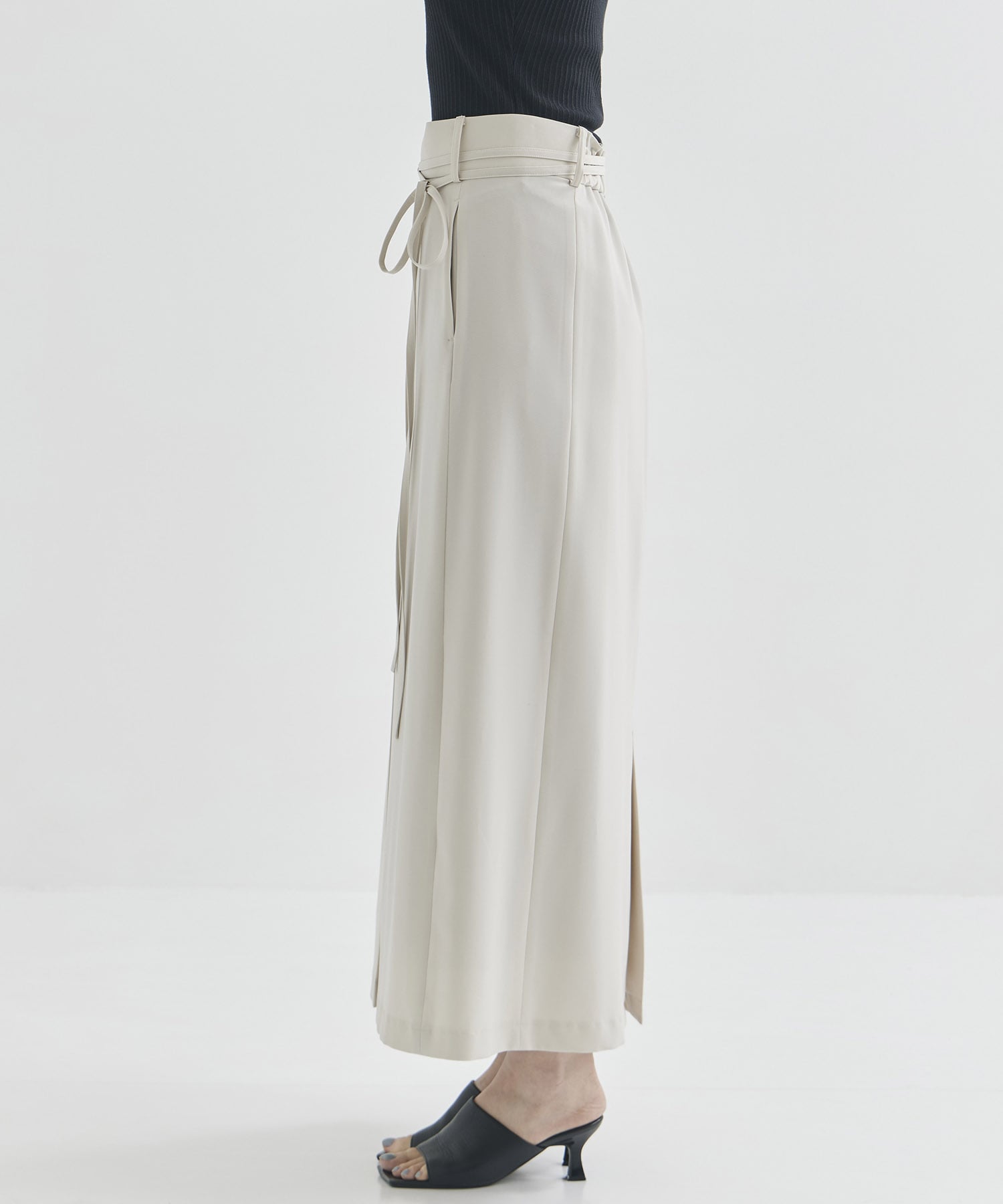 High Waist Tucked Skirt STUDIOUS