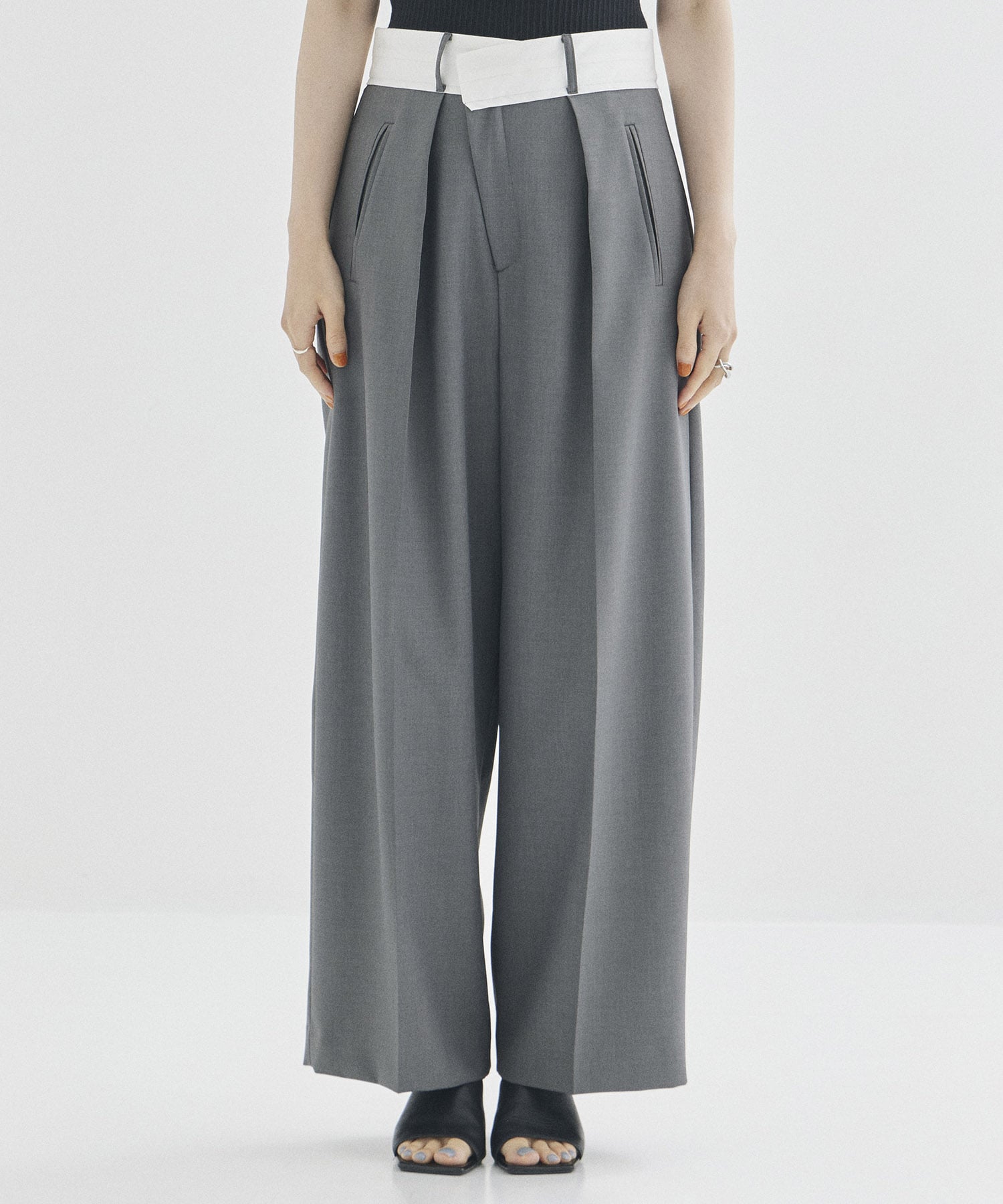 Asymmetric Front Trousers STUDIOUS