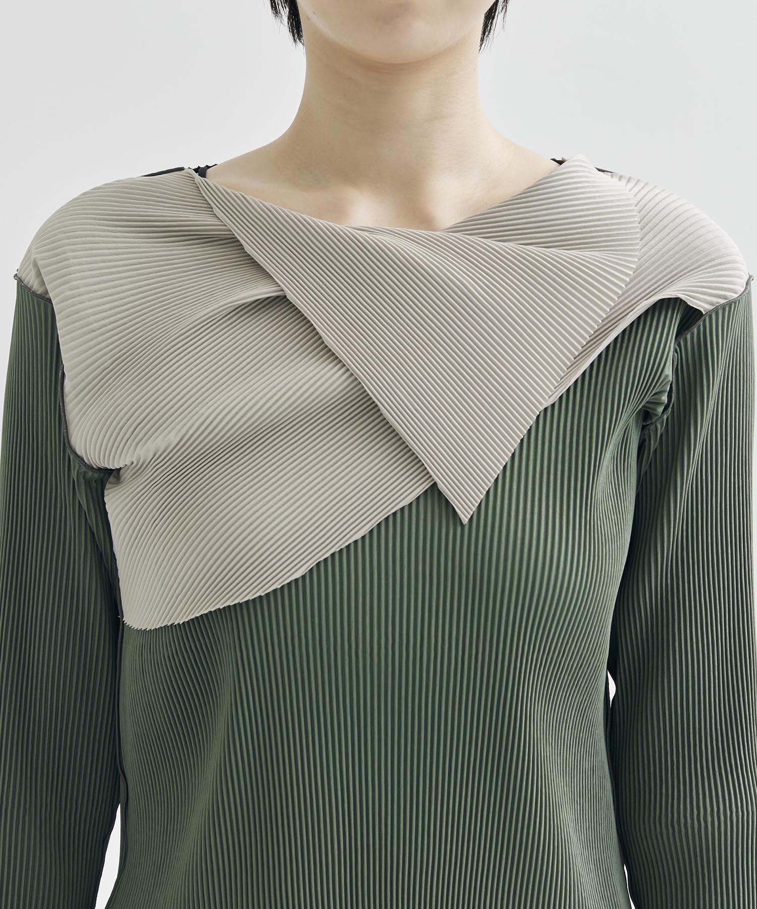 DRAPED NECK TOP kotohayokozawa