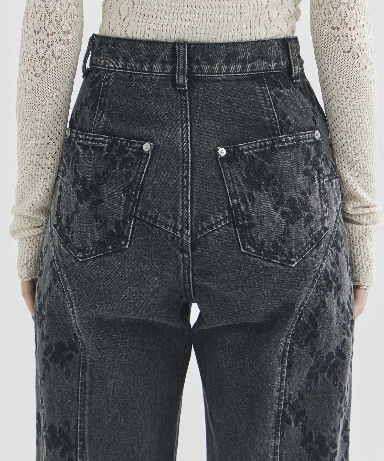 FLOWER EMBROIDERED WIDE JEANS FETICO