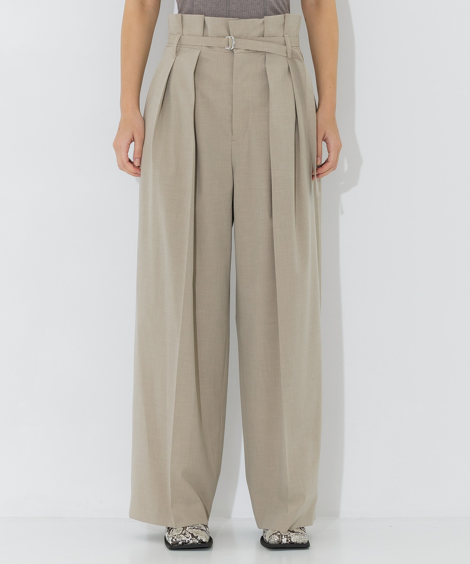 High Waist Tucked Trousers STUDIOUS