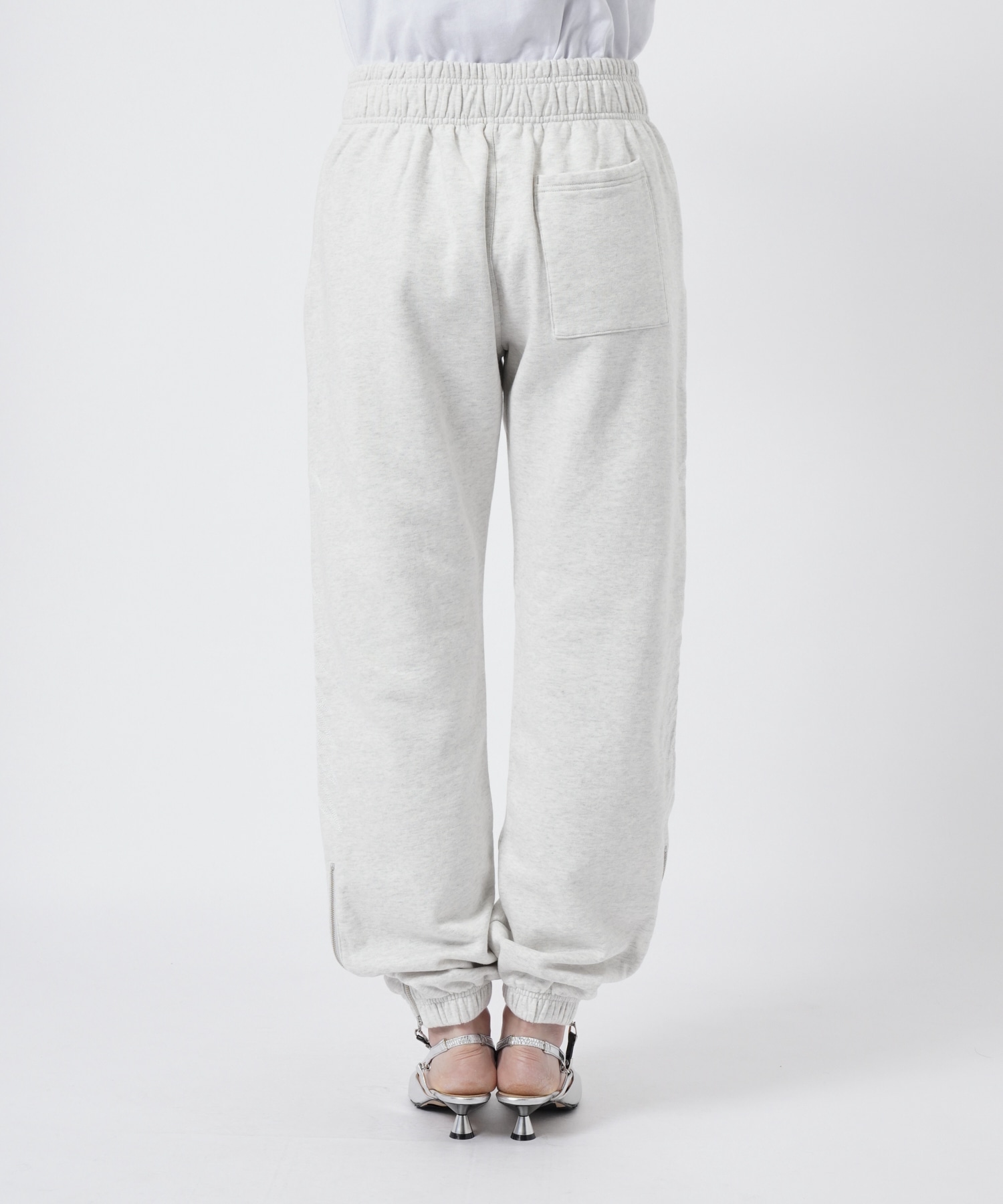 Embroidery sweat pants TOGA PULLA