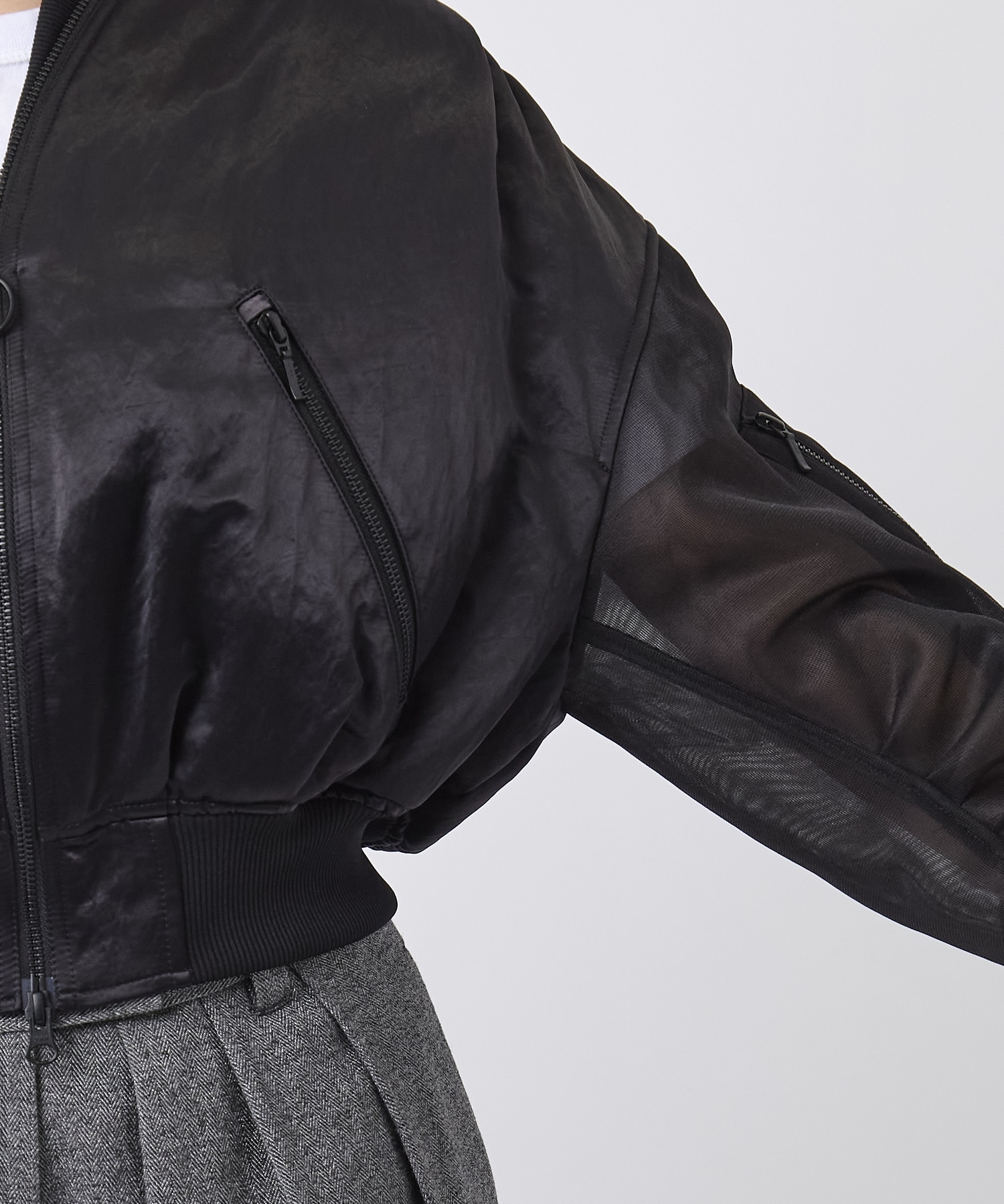 SHEER SLEEVES COMPACT MA-1 BLOUSON THINGS THAT MATTER