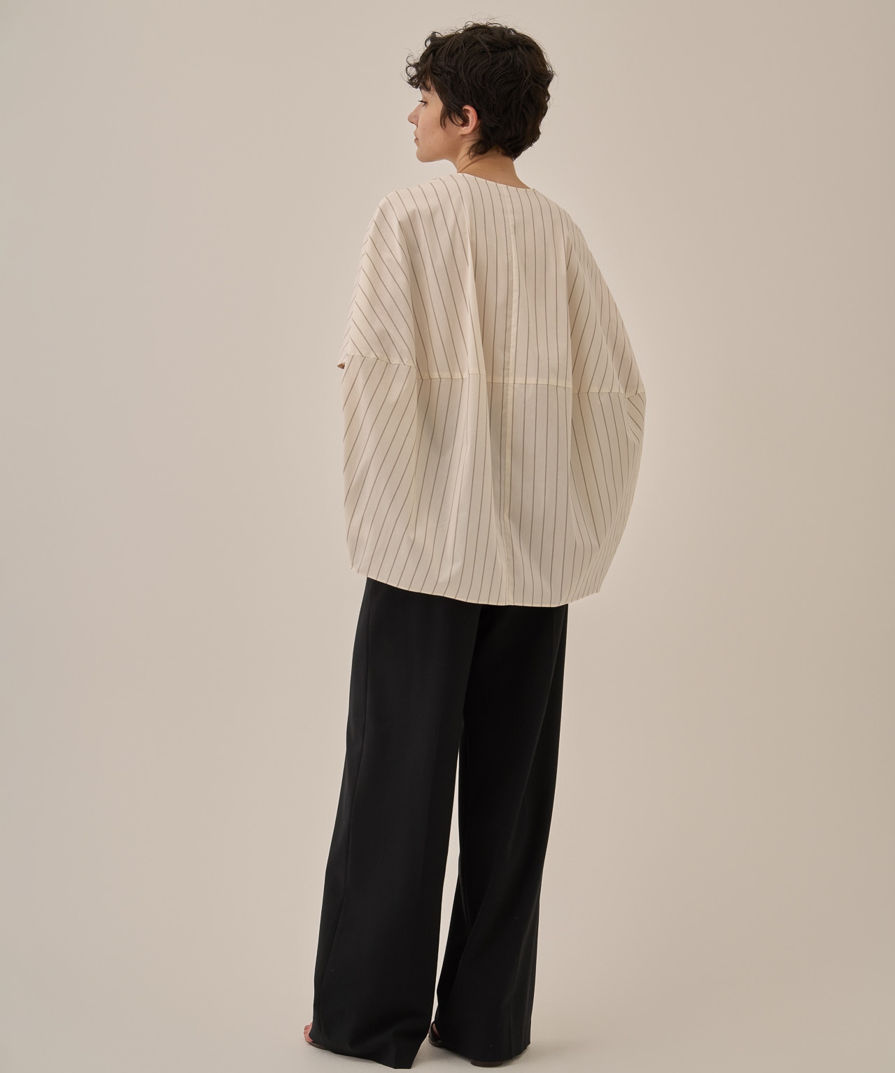 Aura Stripe shirt AKIRANAKA