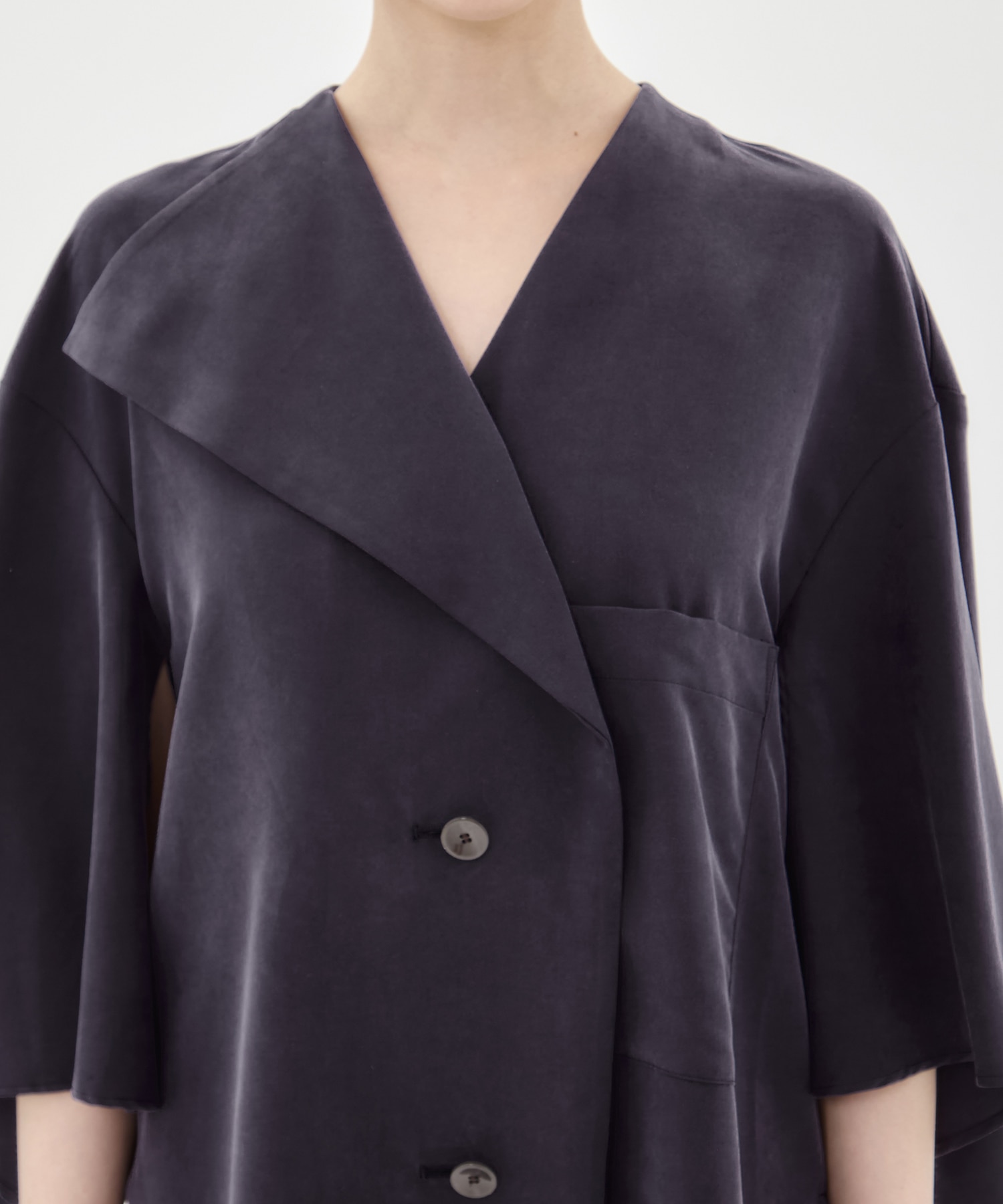 Liese panel sleeve shirt NV AKIRANAKA