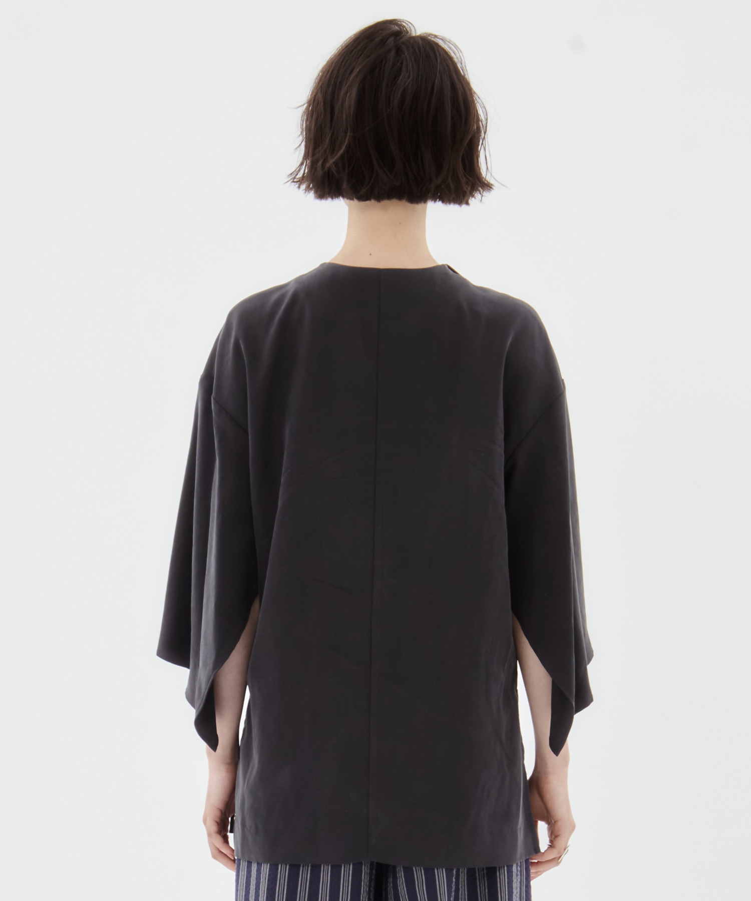 Liese panel sleeve shirt BK AKIRANAKA