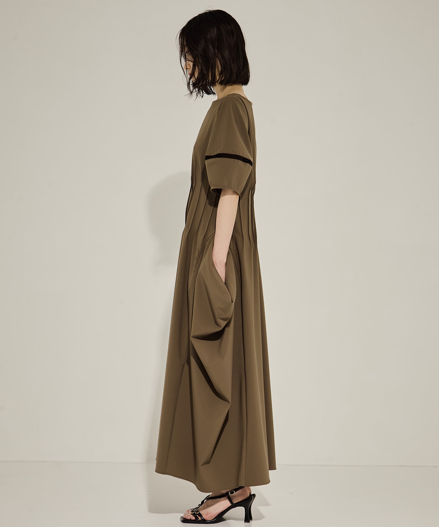 PIN TUCK VOLIME SLEEVE DRESS STUDIOUS