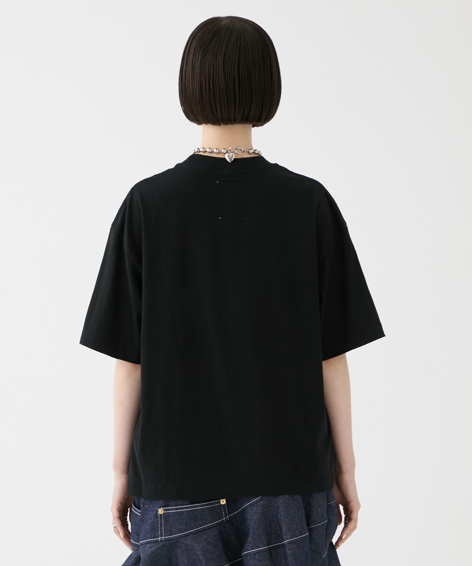 EMBELLISHED DISTRESSED TEE Maison MIHARA YASUHIRO