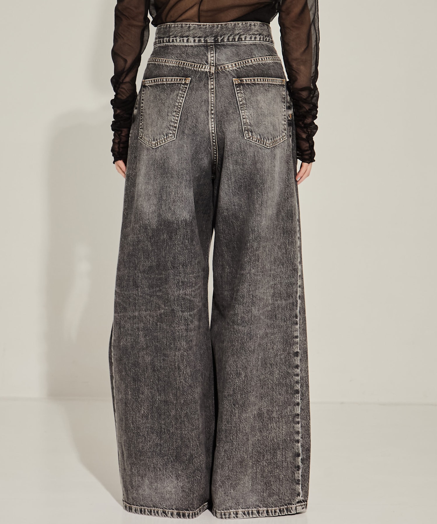 WASHED DENIM WIDE PANTS (SHORT LENGTH) JOHN LAWRENCE SULLIVAN
