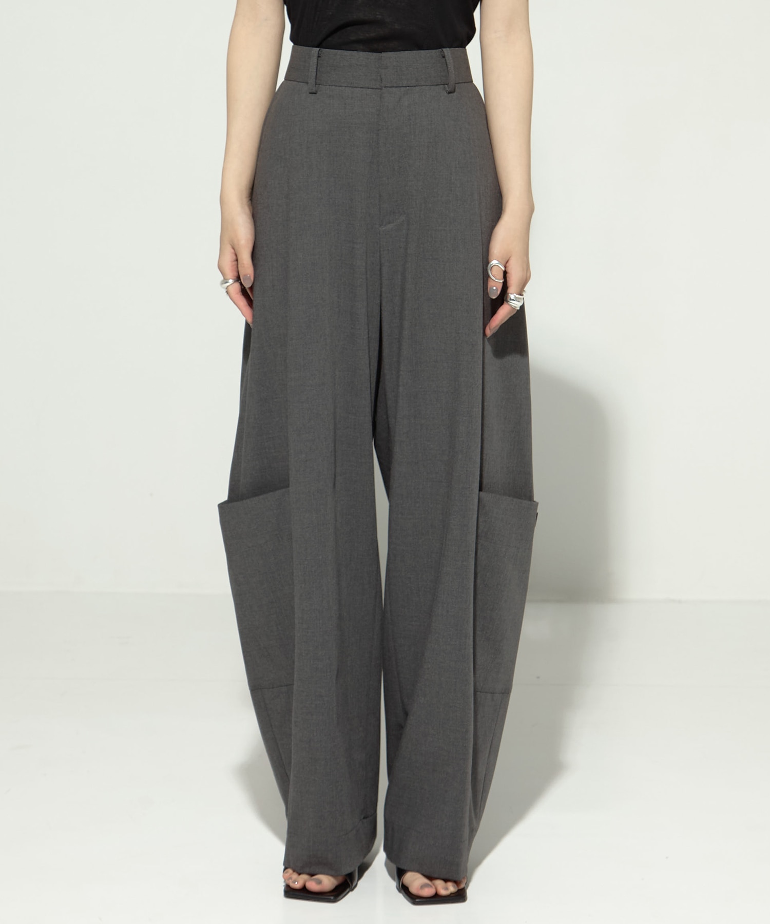 Barrel Leg Cargo Trousers STUDIOUS