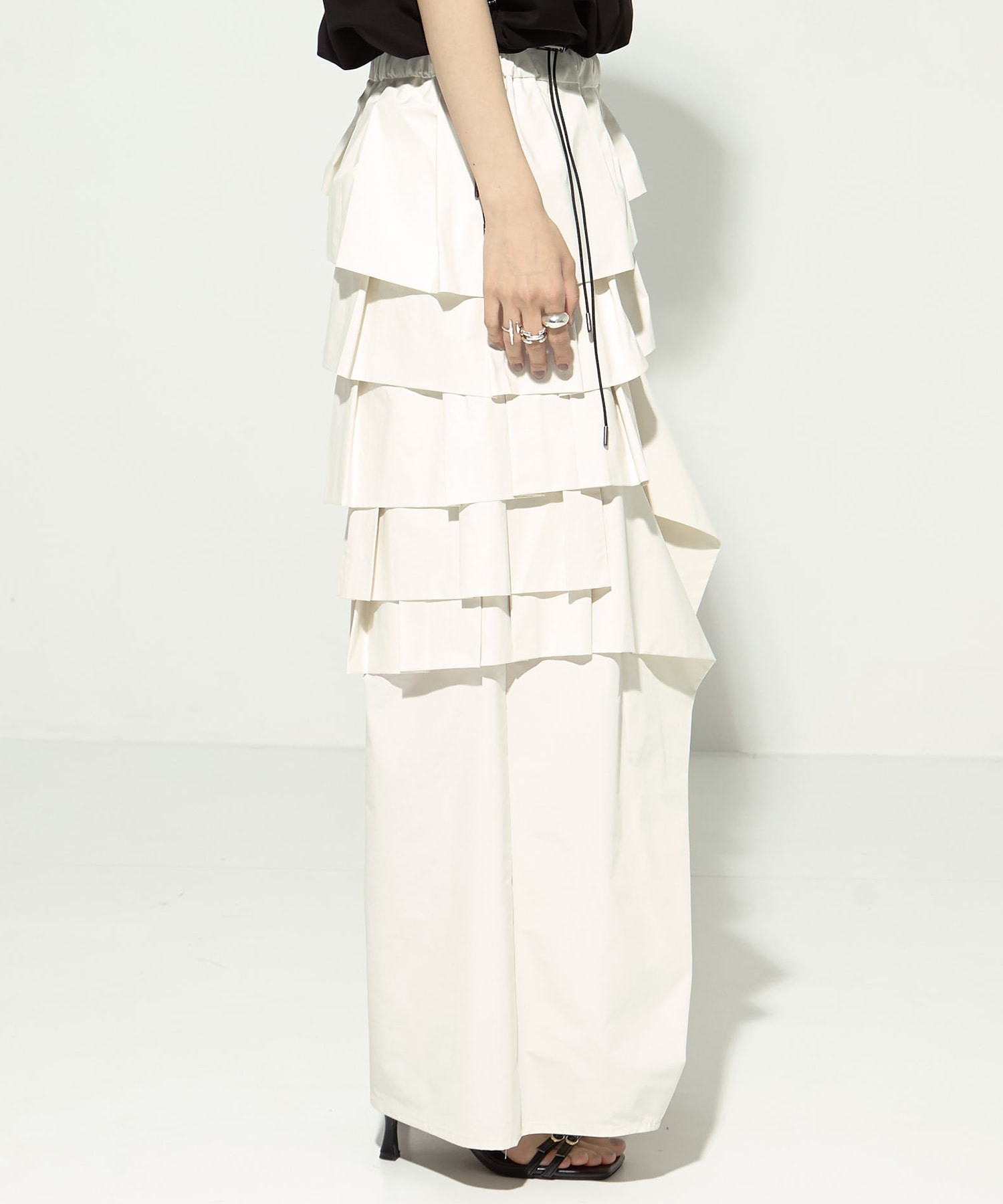 別注 RUFFLE PANTS TAAKK