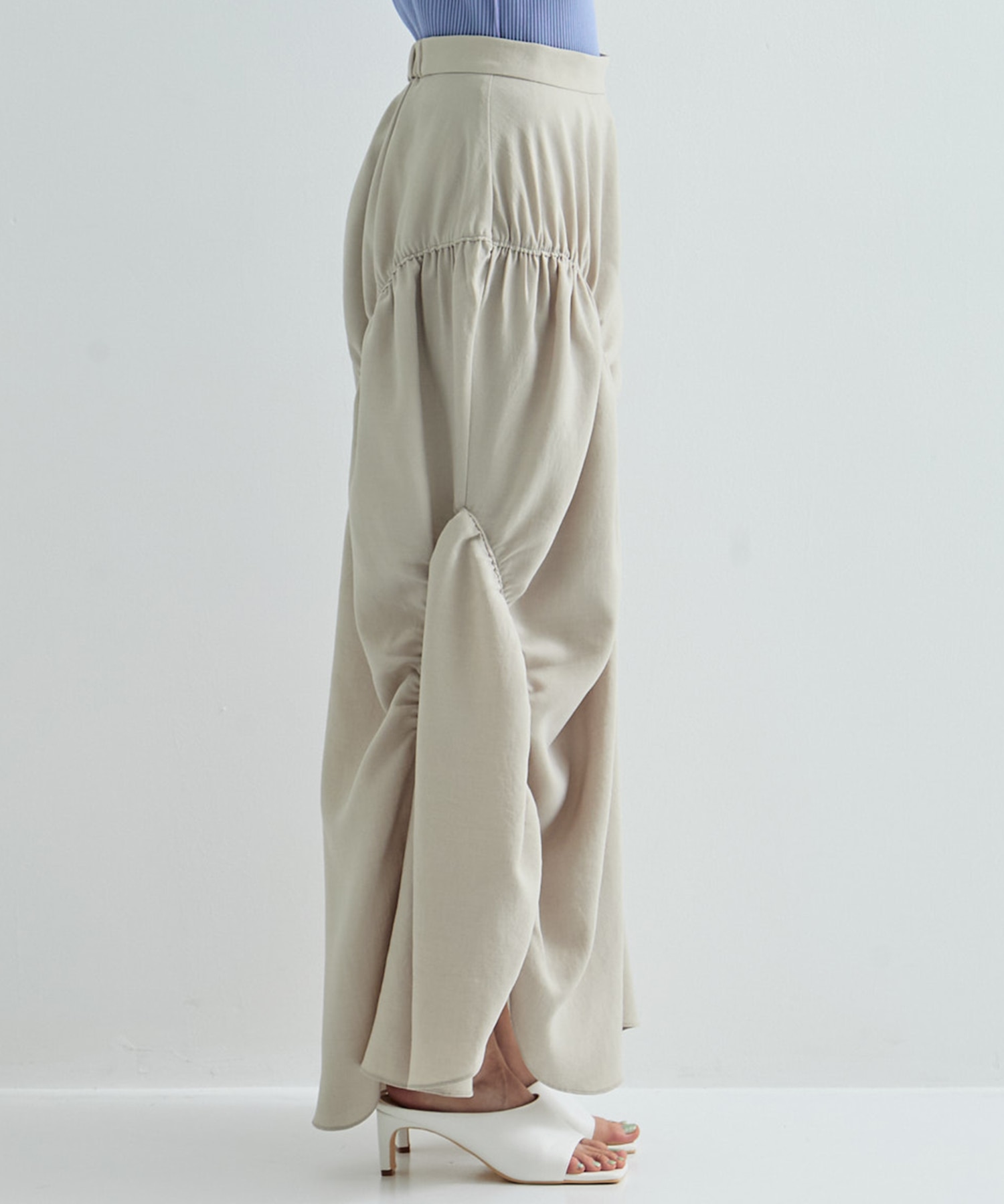 GATHER SHIRRING SKIRT STUDIOUS
