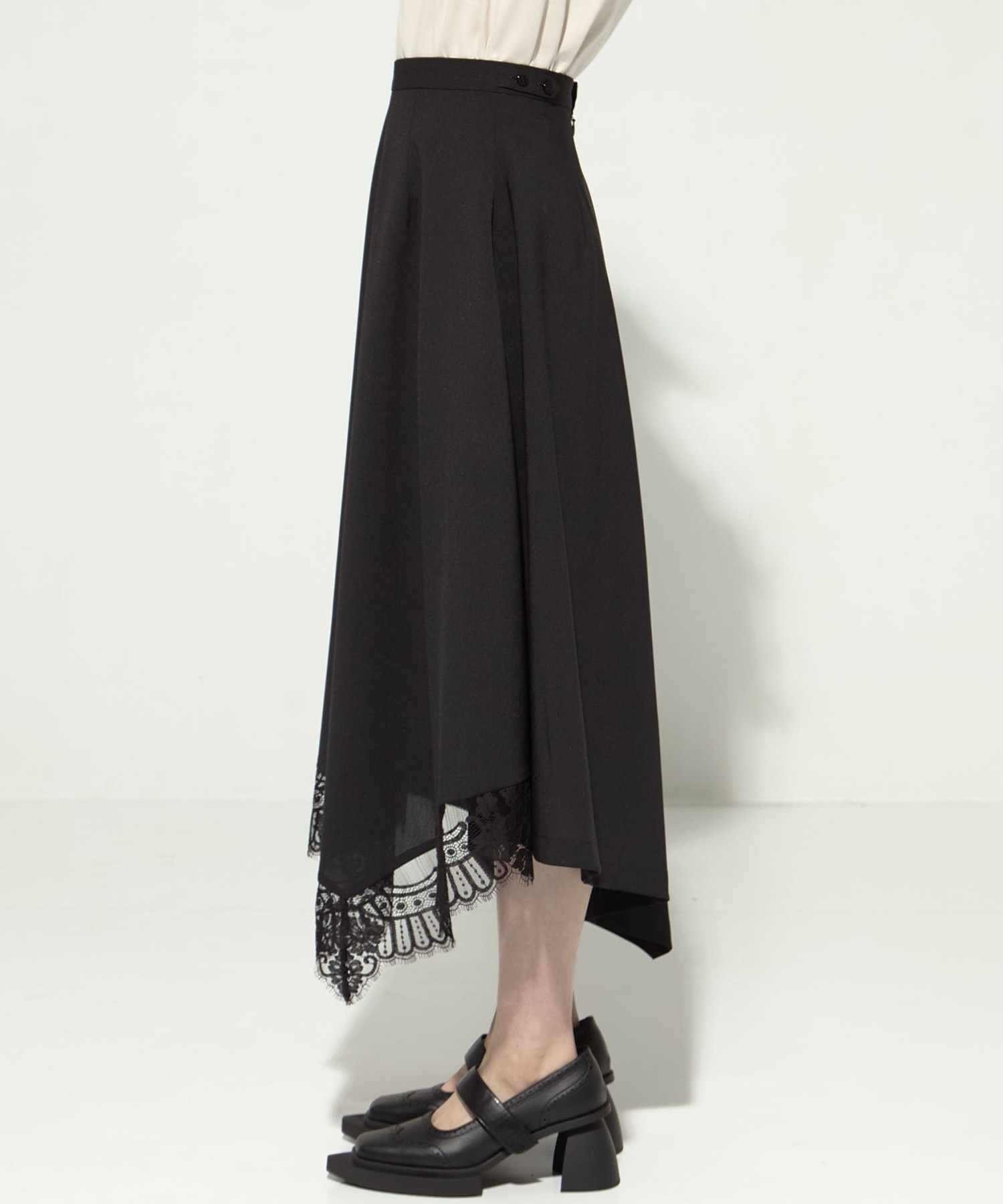別注lace hem skirt AKANE UTSUNOMIYA