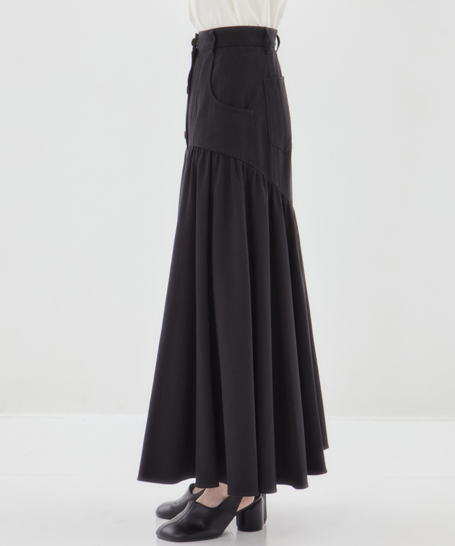 Pierina skirt BK AKIRANAKA