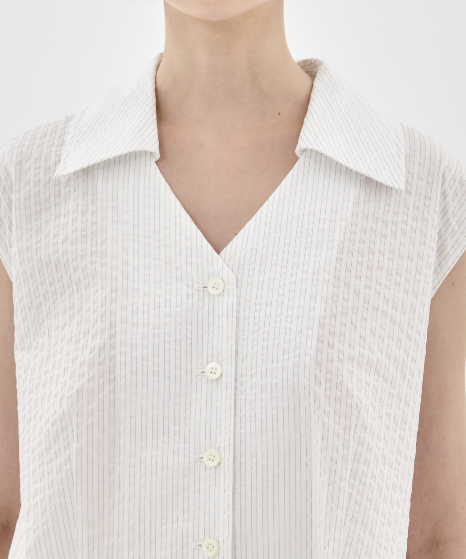 Seersucker Sleeveless Shirt STUDIOUS