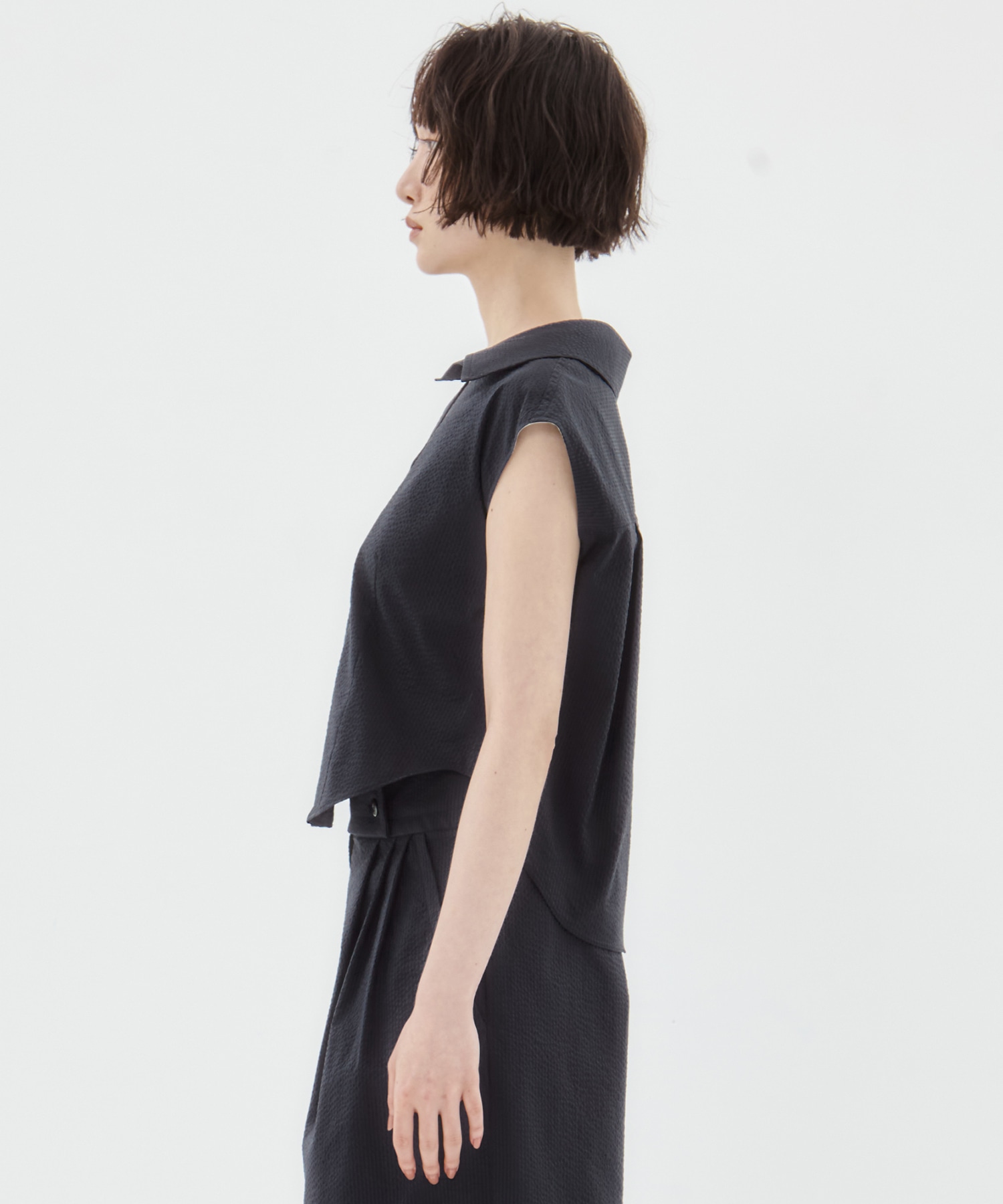 Seersucker Sleeveless Shirt STUDIOUS