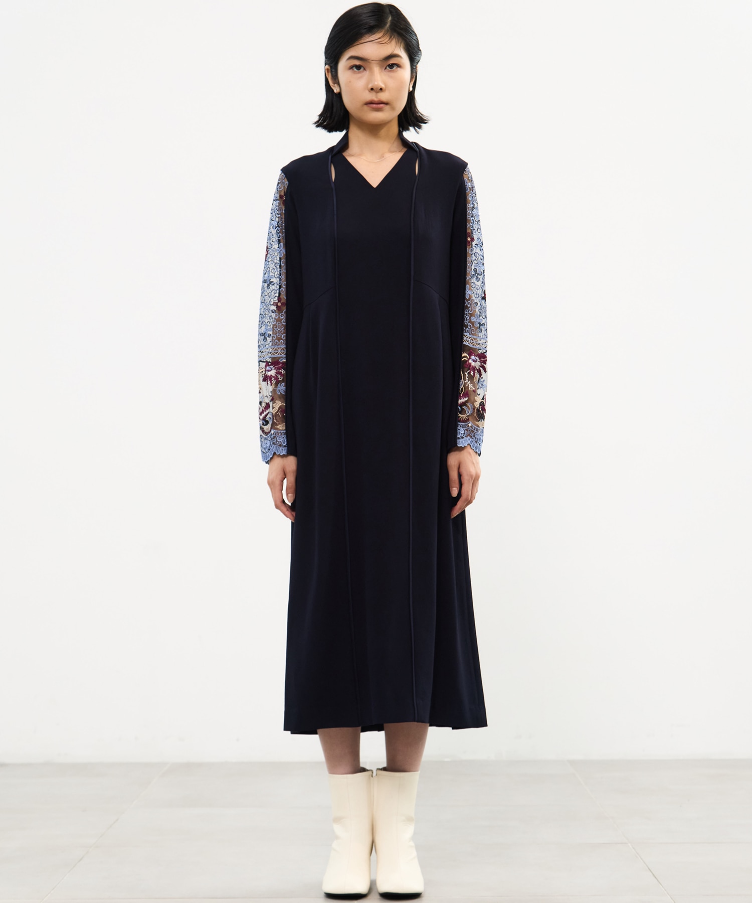Petal collar lace dress MURRAL