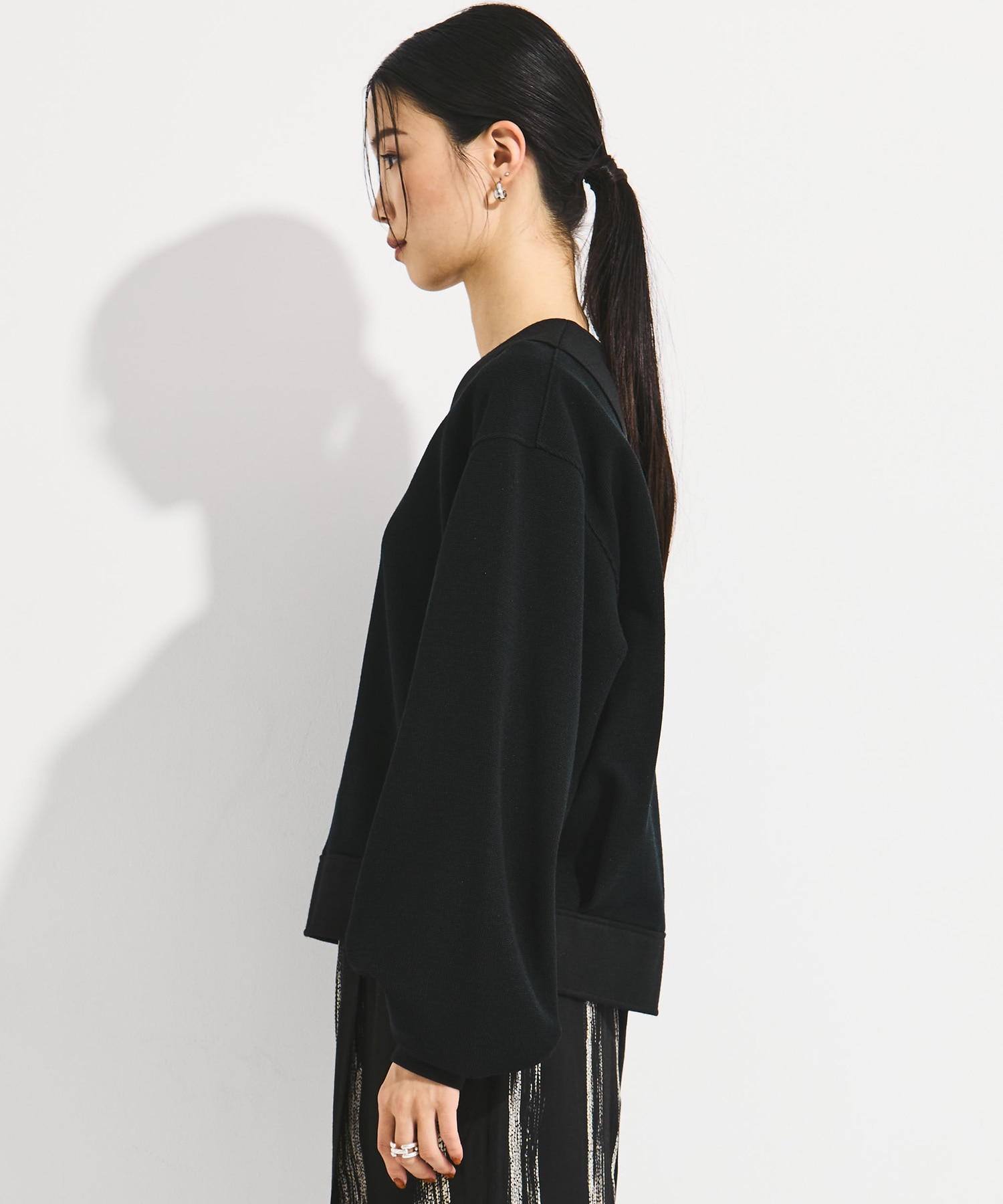 RERACS VNECK BACK ZIPPULLOVER THE RERACS