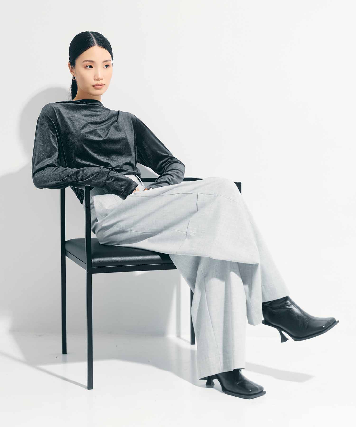 Soft Barrel Leg Cargo Trousers STUDIOUS