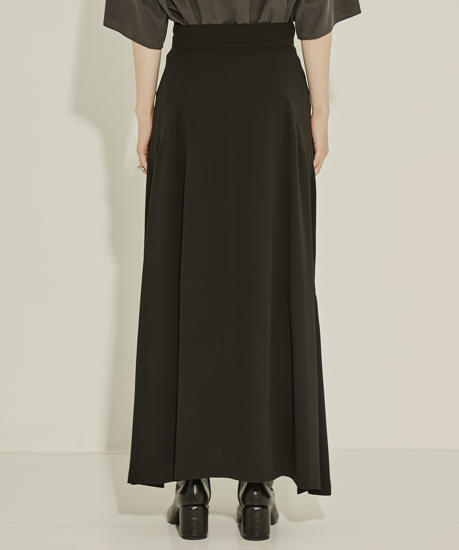 Slit Long SKT UJOH