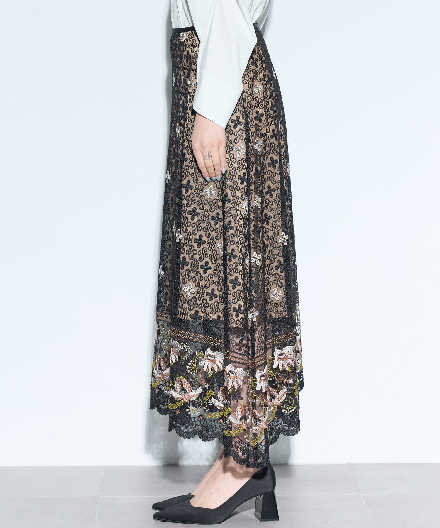 Everlasting embroidery lace skirt MURRAL