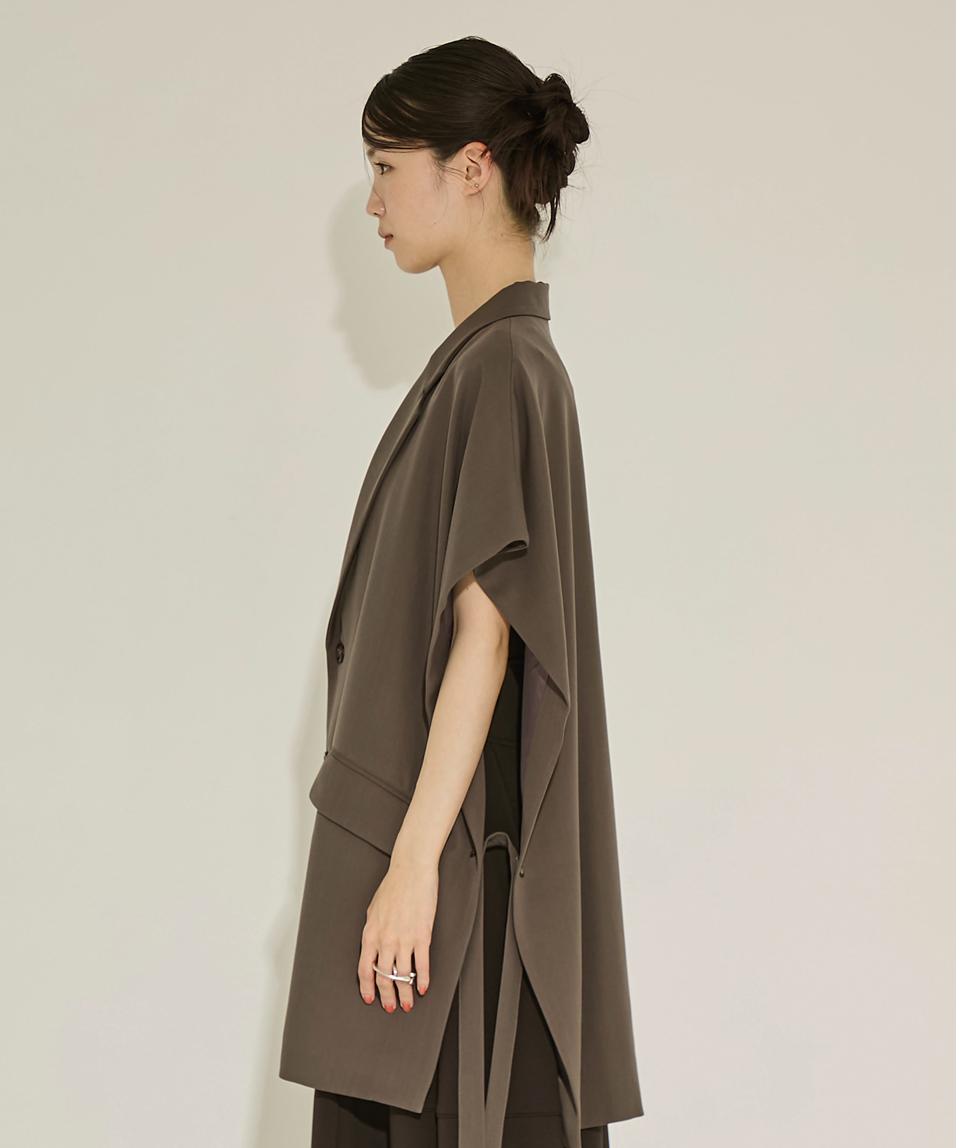 Square Vest UJOH