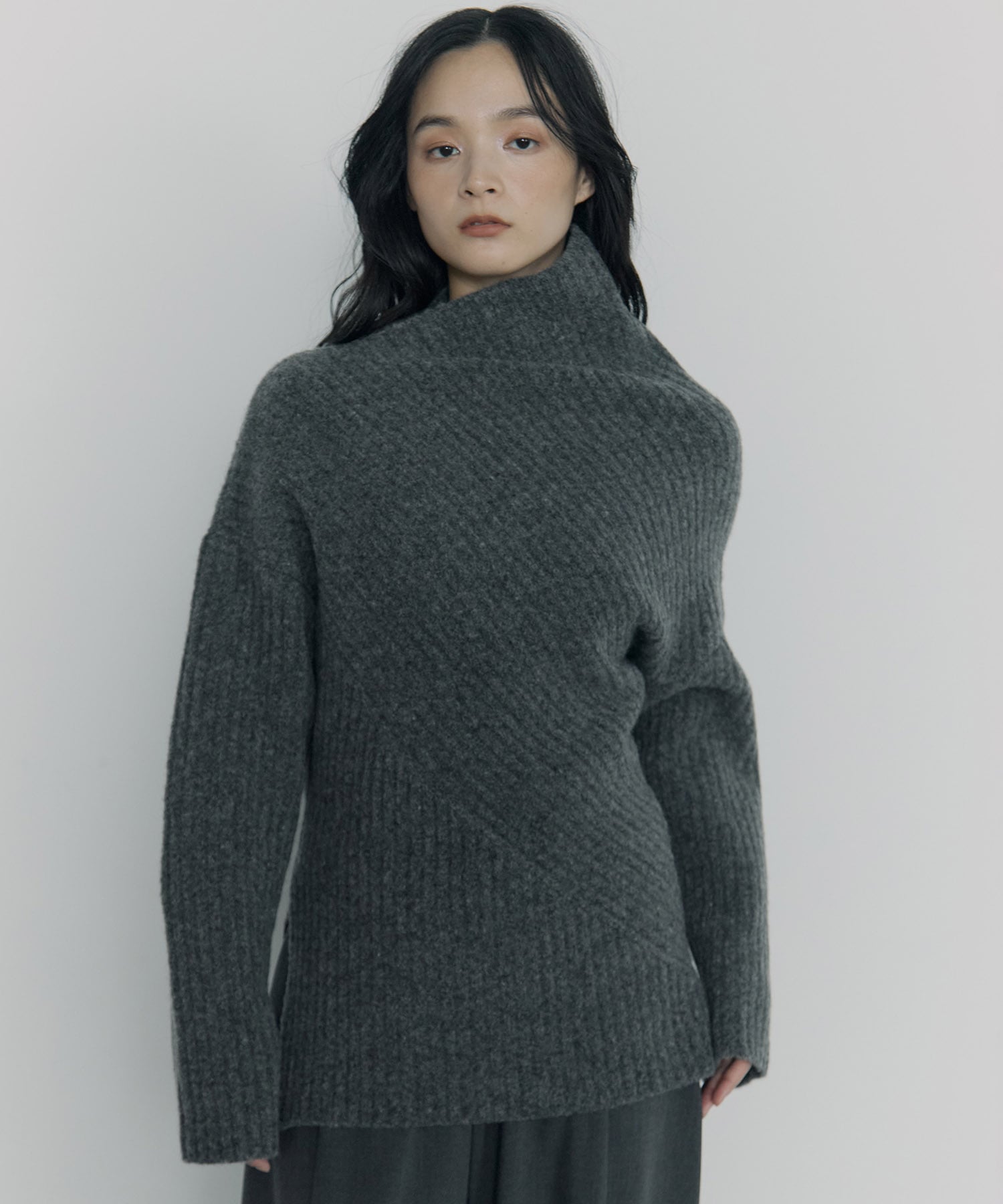 Unbalance Knit UJOH
