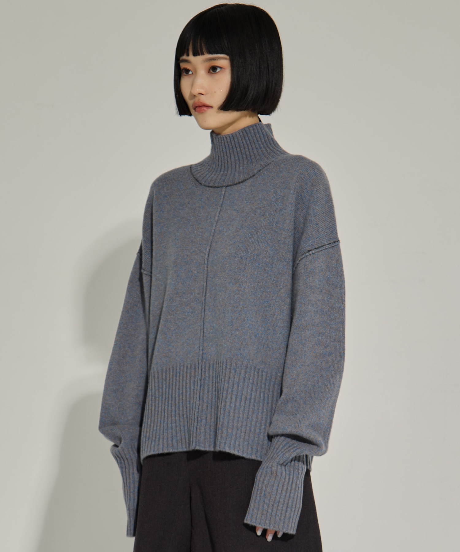AKES-006（タートルネックニット） AKANE UTSUNOMIYA