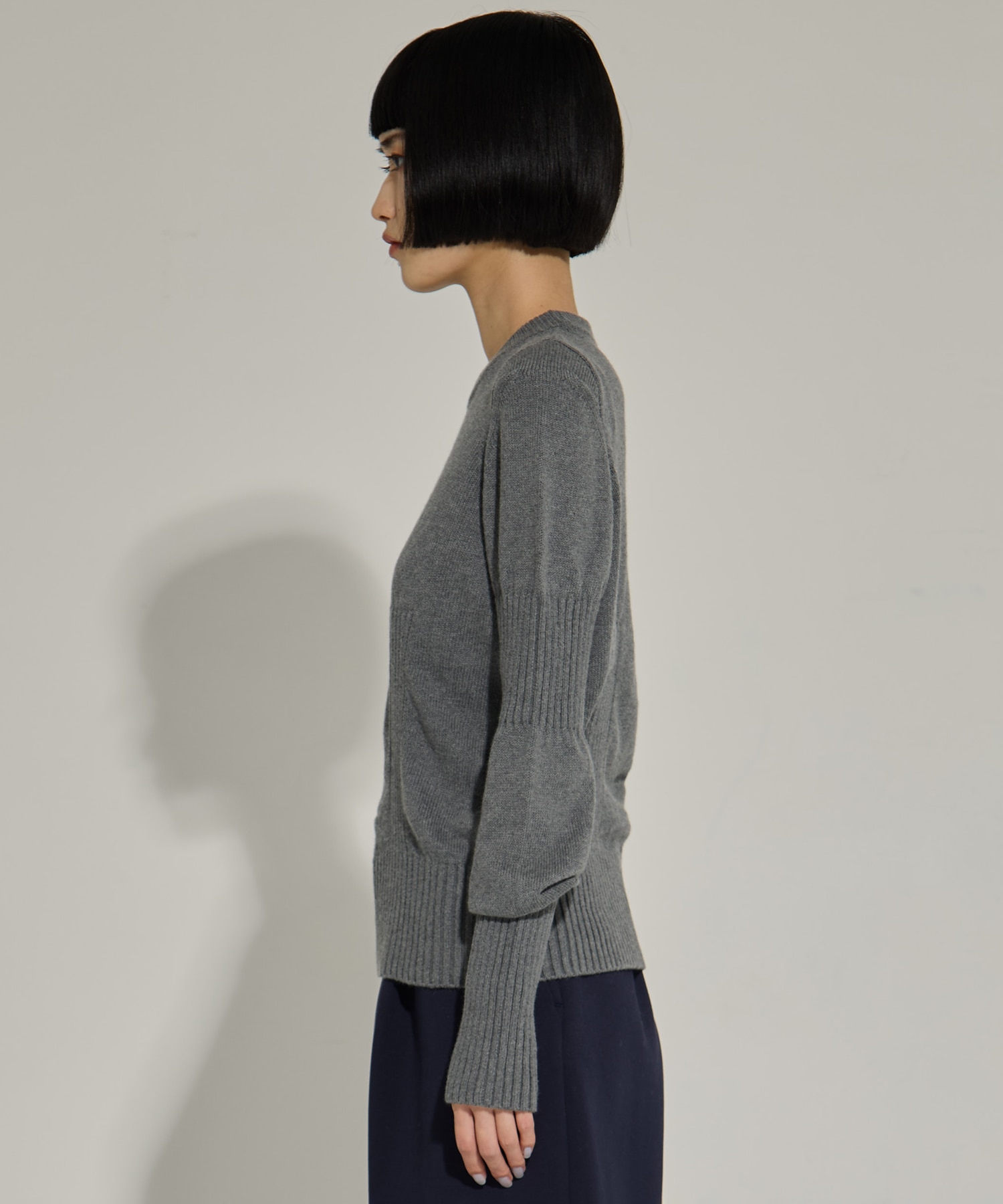 AKES-005（パフスリーブニット） AKANE UTSUNOMIYA