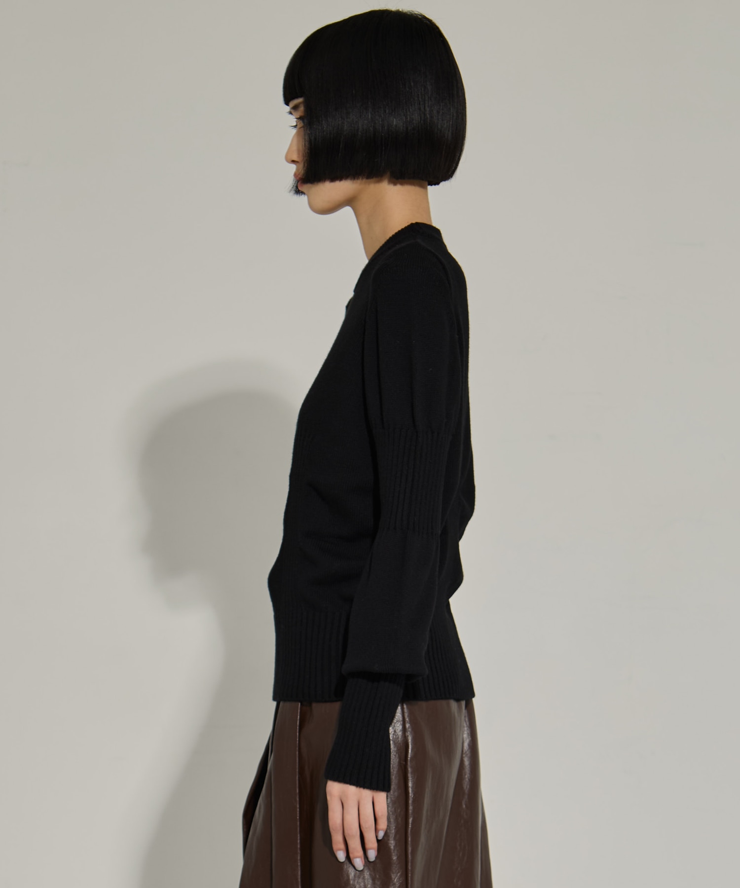 AKES-005（パフスリーブニット） AKANE UTSUNOMIYA