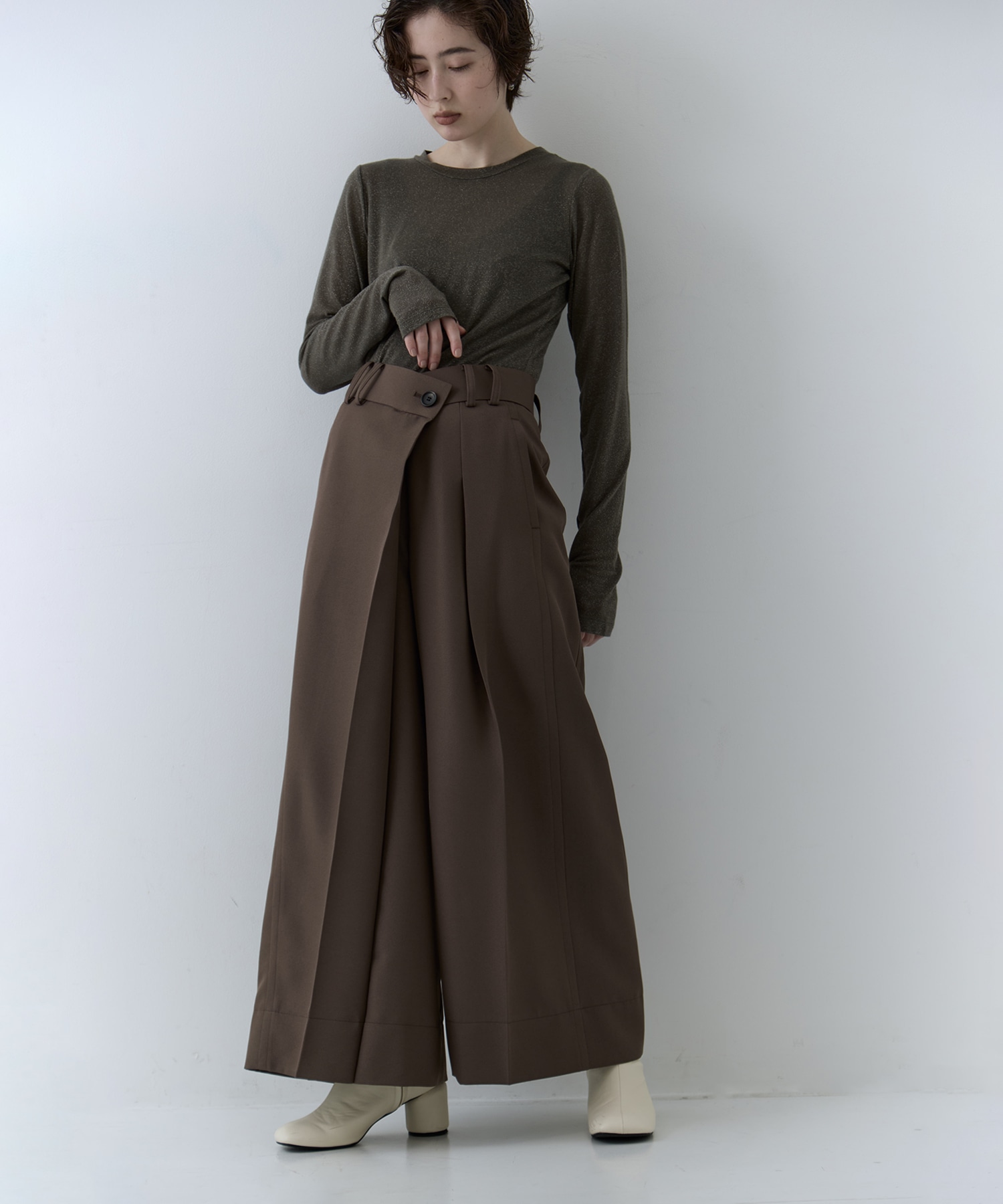 Asymmetric Tucked Flare Trousers STUDIOUS