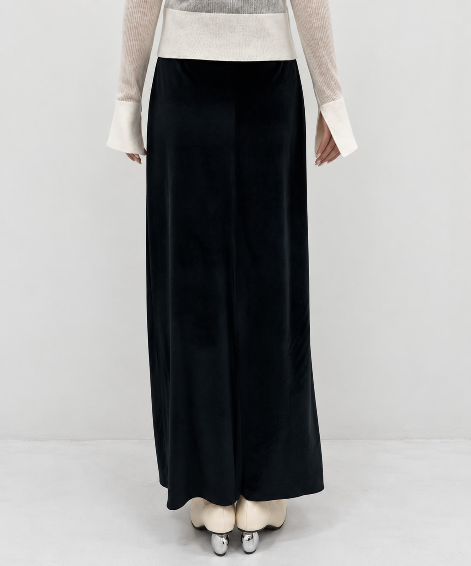 Velour Smooth Skirt STUDIOUS
