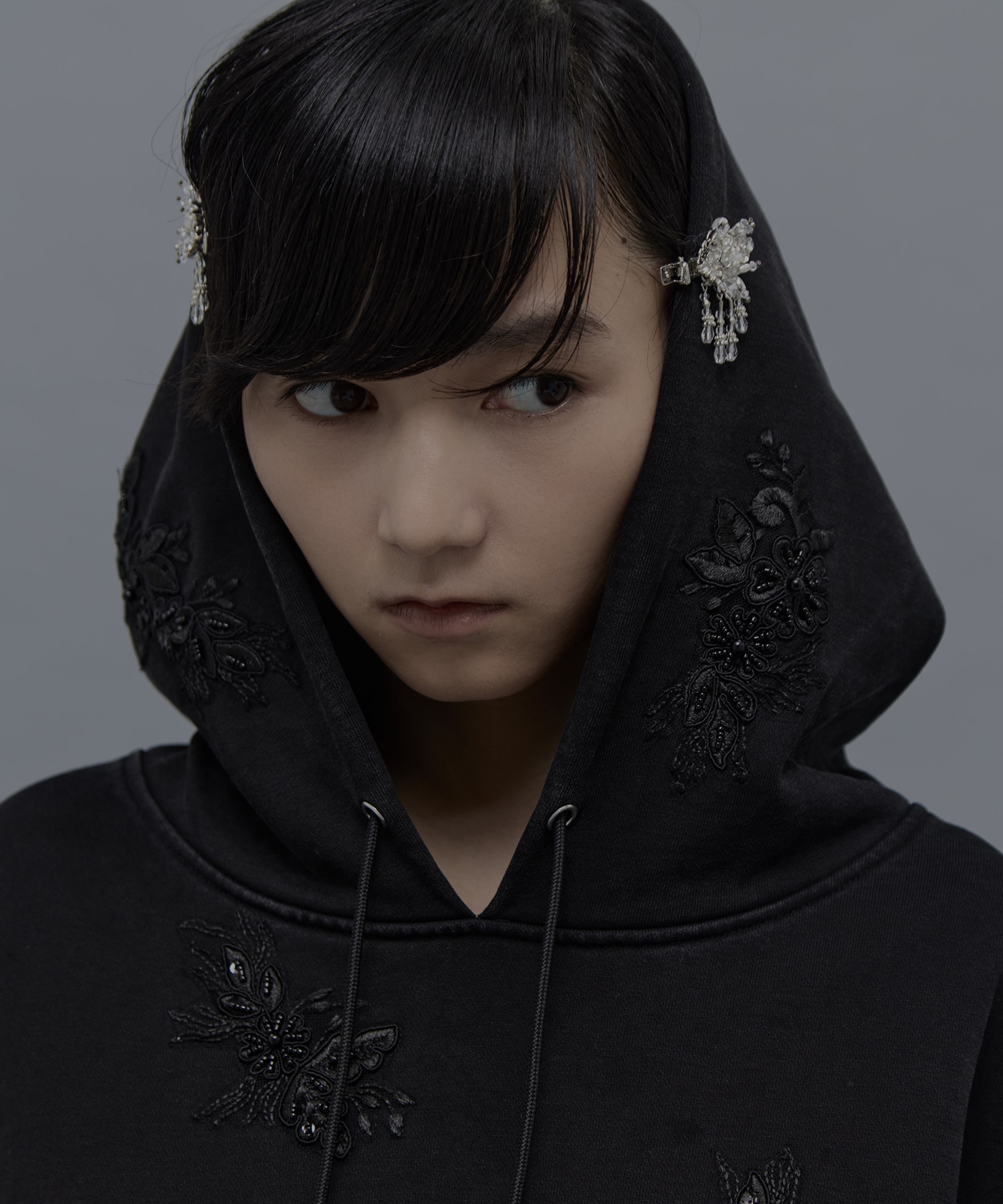 crystal hair clip left tanakadaisuke