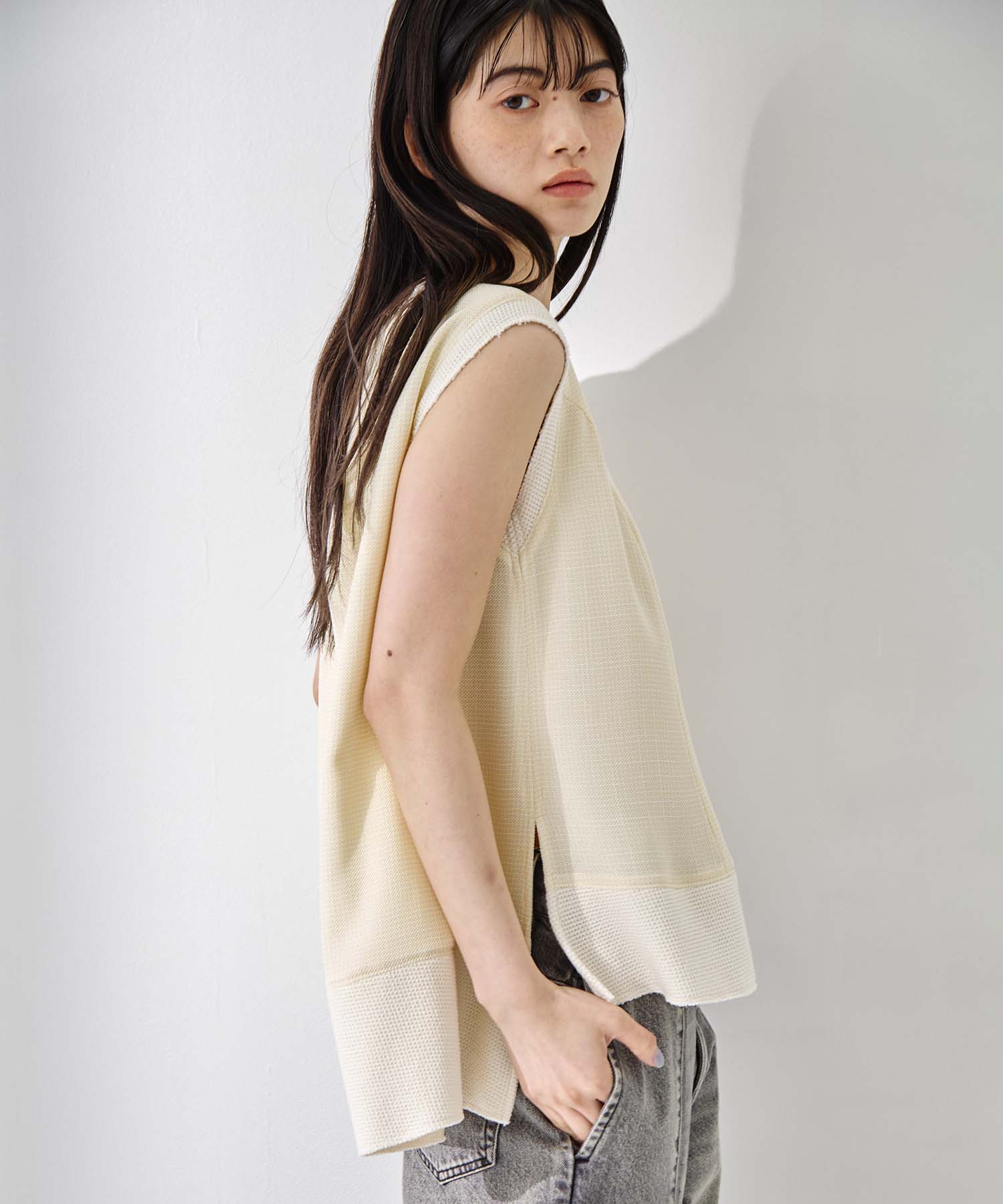 Sleeveless Washable Mesh Blouse 