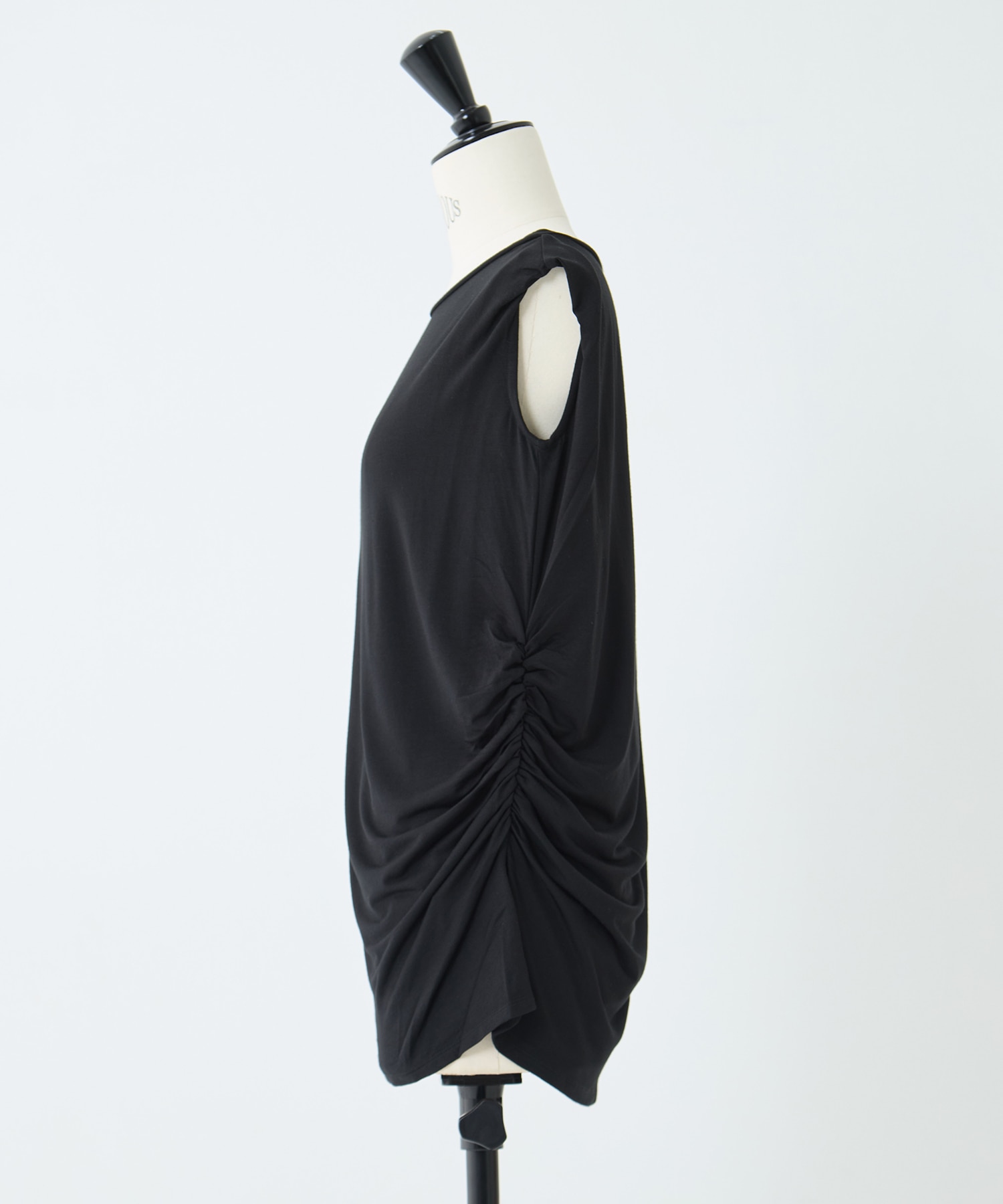 別注collagen no sleeve tops determ