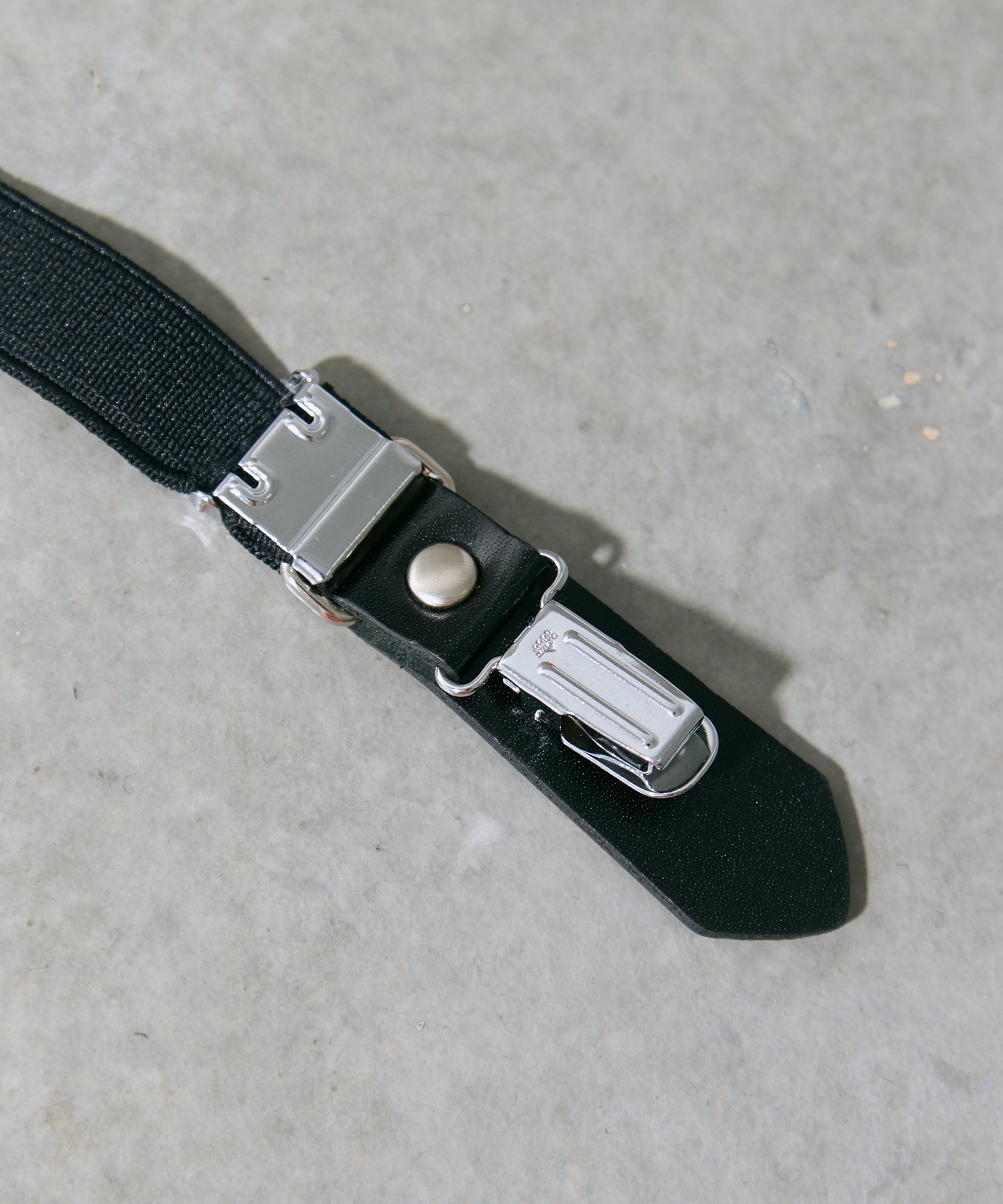 Metal leather suspenders TOGA