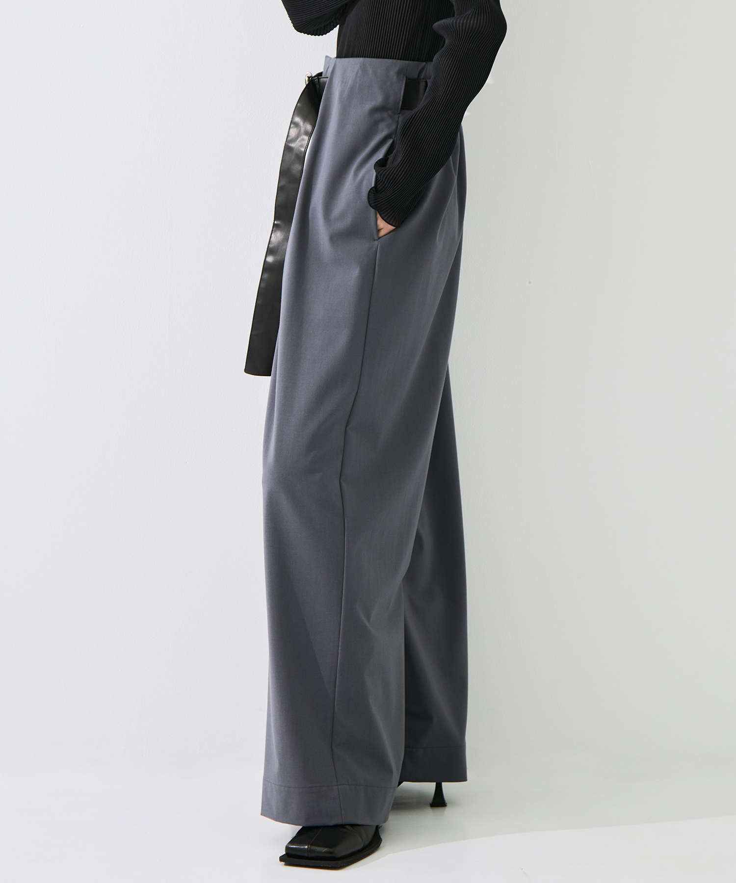 Belted Trousers STUDIOUS