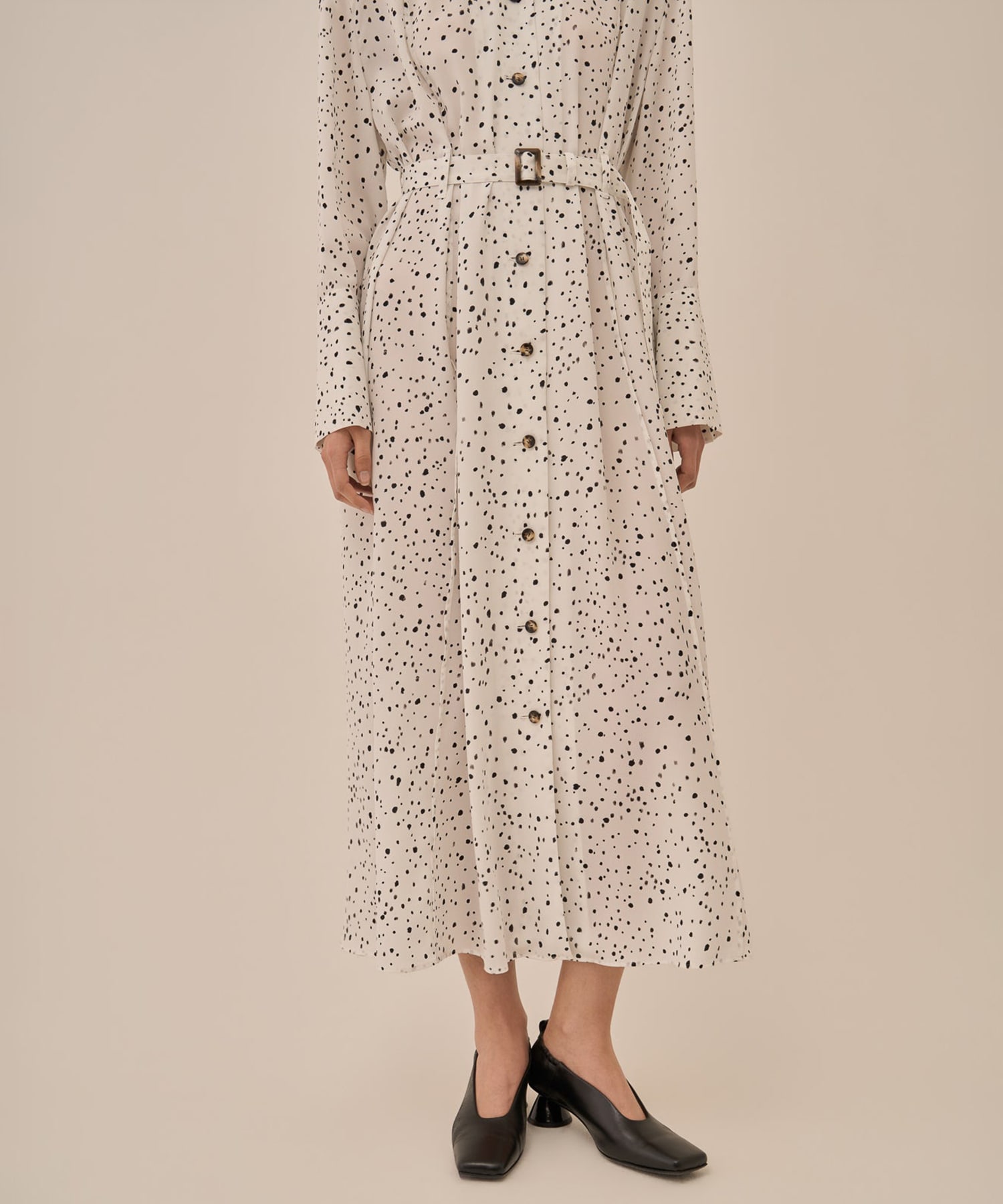 Yasetsu dress AKIRANAKA