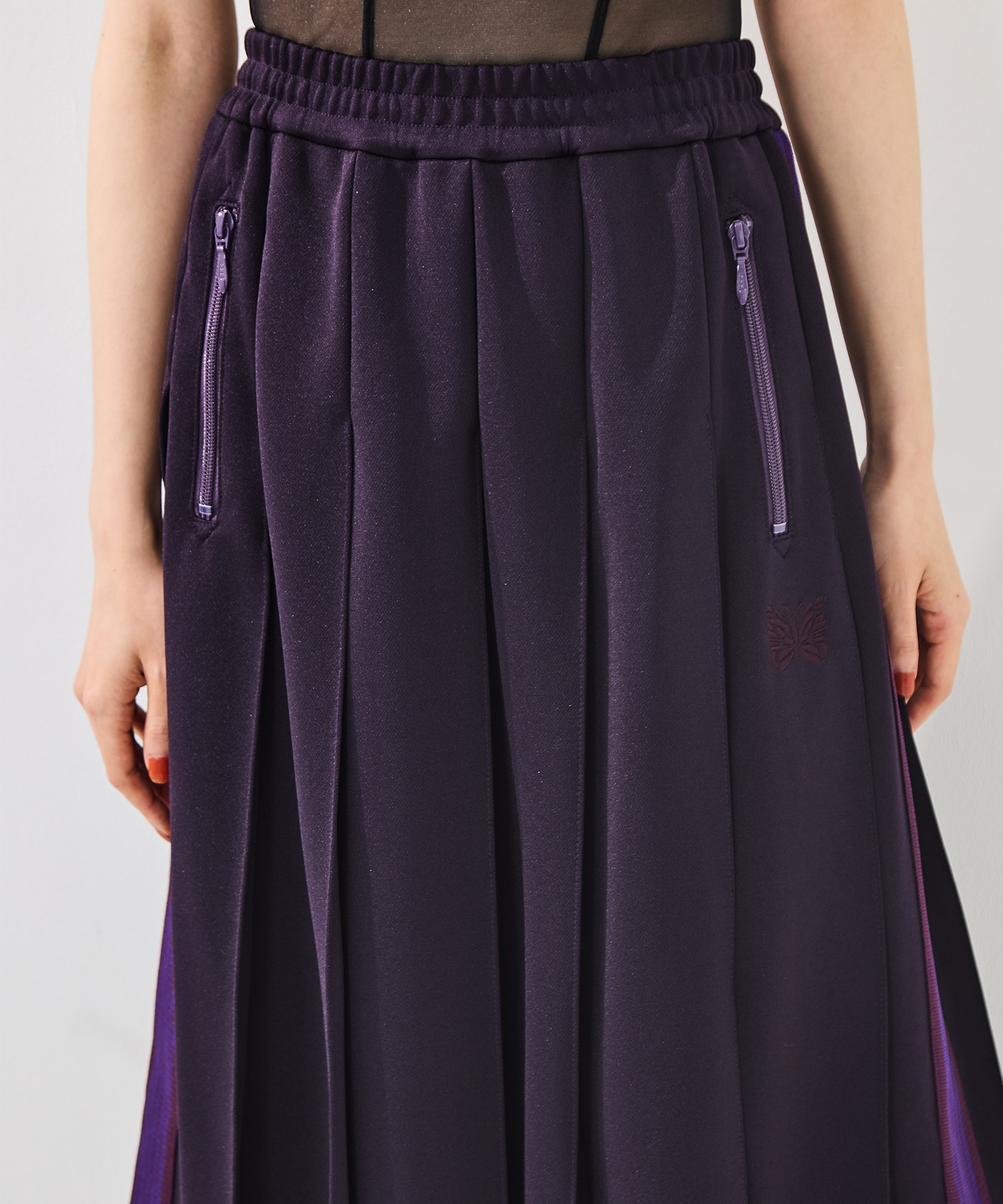 Pleated Tarack Skirt-Poly smooth Needles